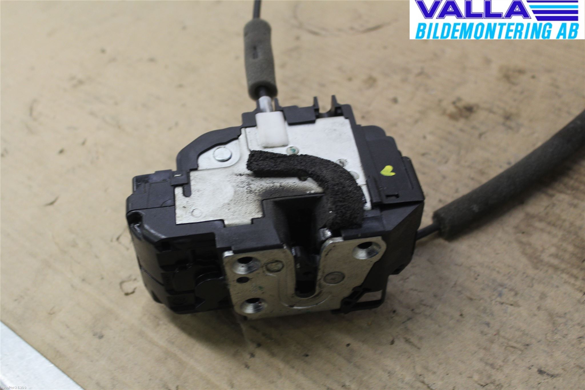 Nissan NAVARA 05-16 Låskista-Dörrlås