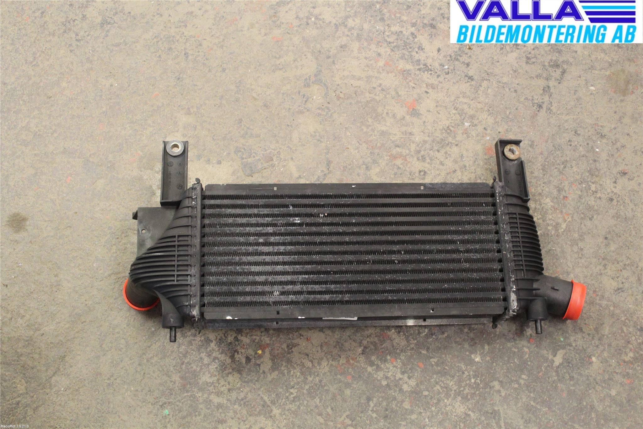 Nissan NAVARA 05-16 Laddluft-Intercooler Kyl