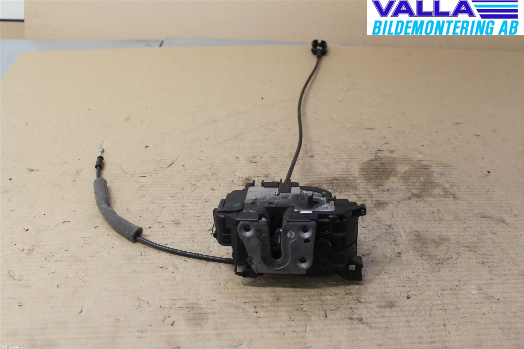 Renault CLIO III  09-12 Låskista-Dörrlås