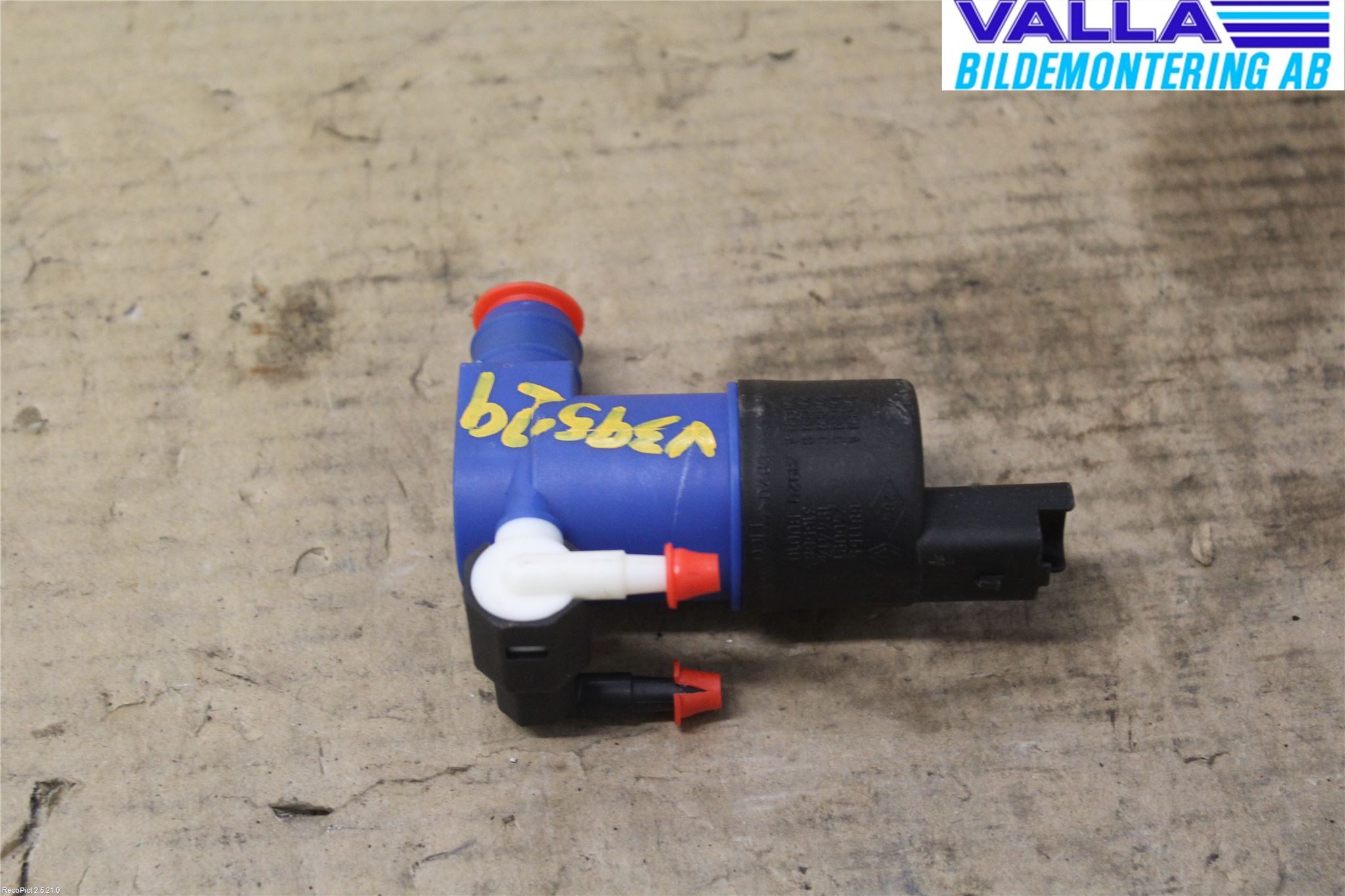 Renault CLIO III  09-12 Spolarpump Vindruta