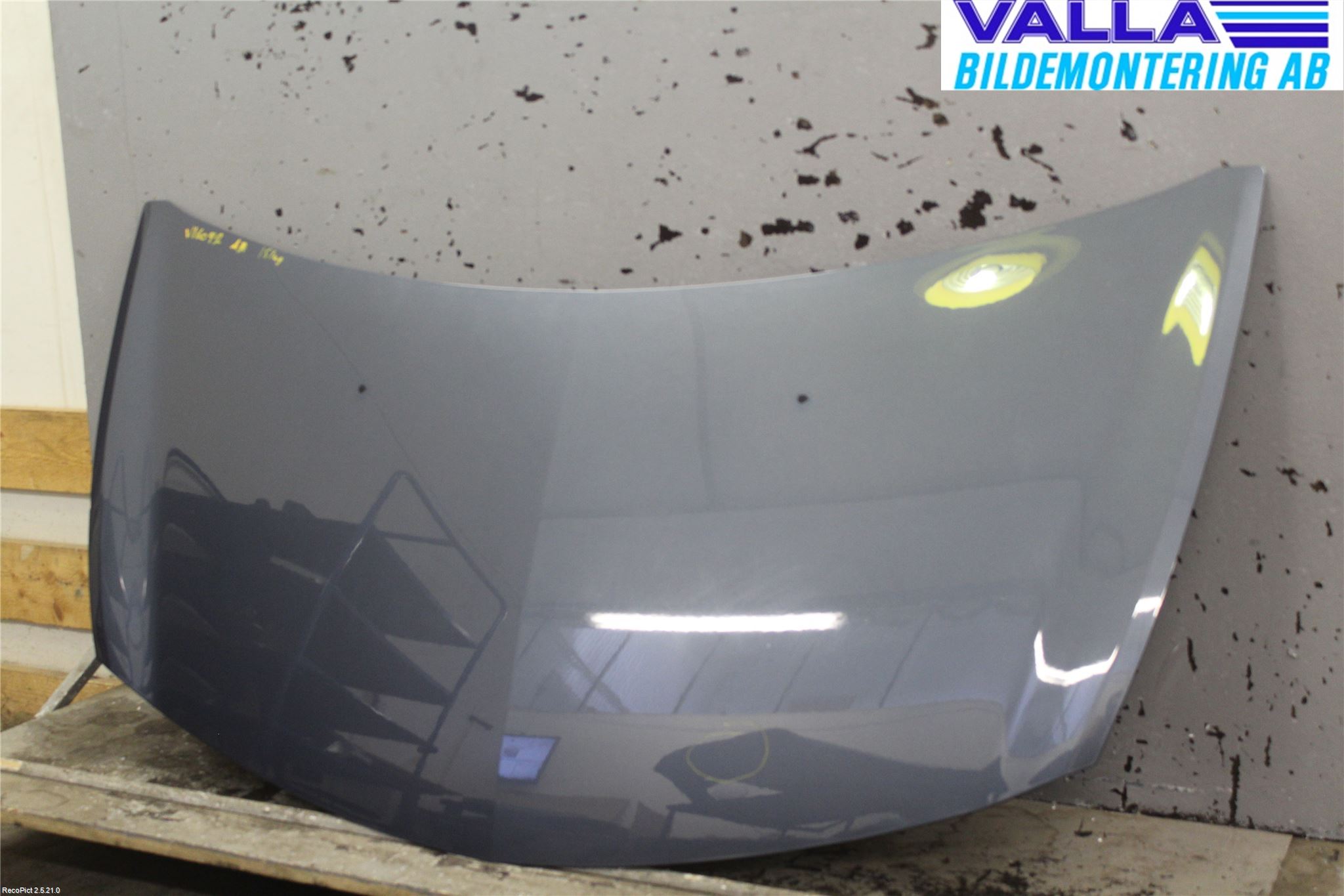 Renault CLIO III  09-12 Huv Fram