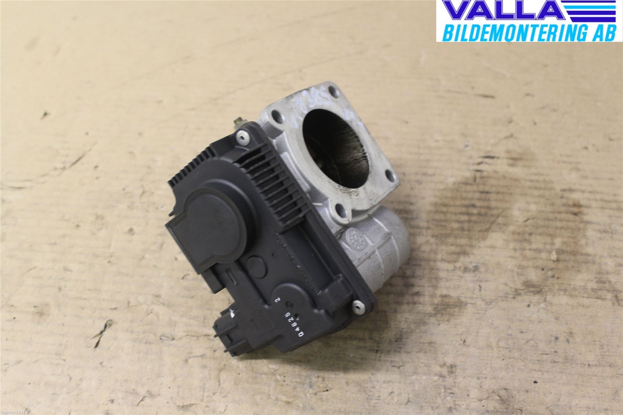 Nissan ALMERA    00-06 Injspjällhus