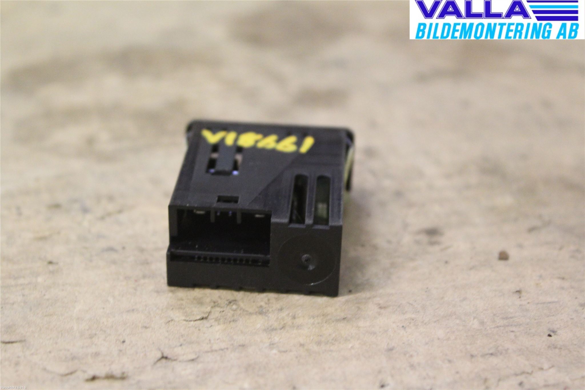 BMW 5 E60/61 Sed/Tou 02-10 Strömställare Stolvärme