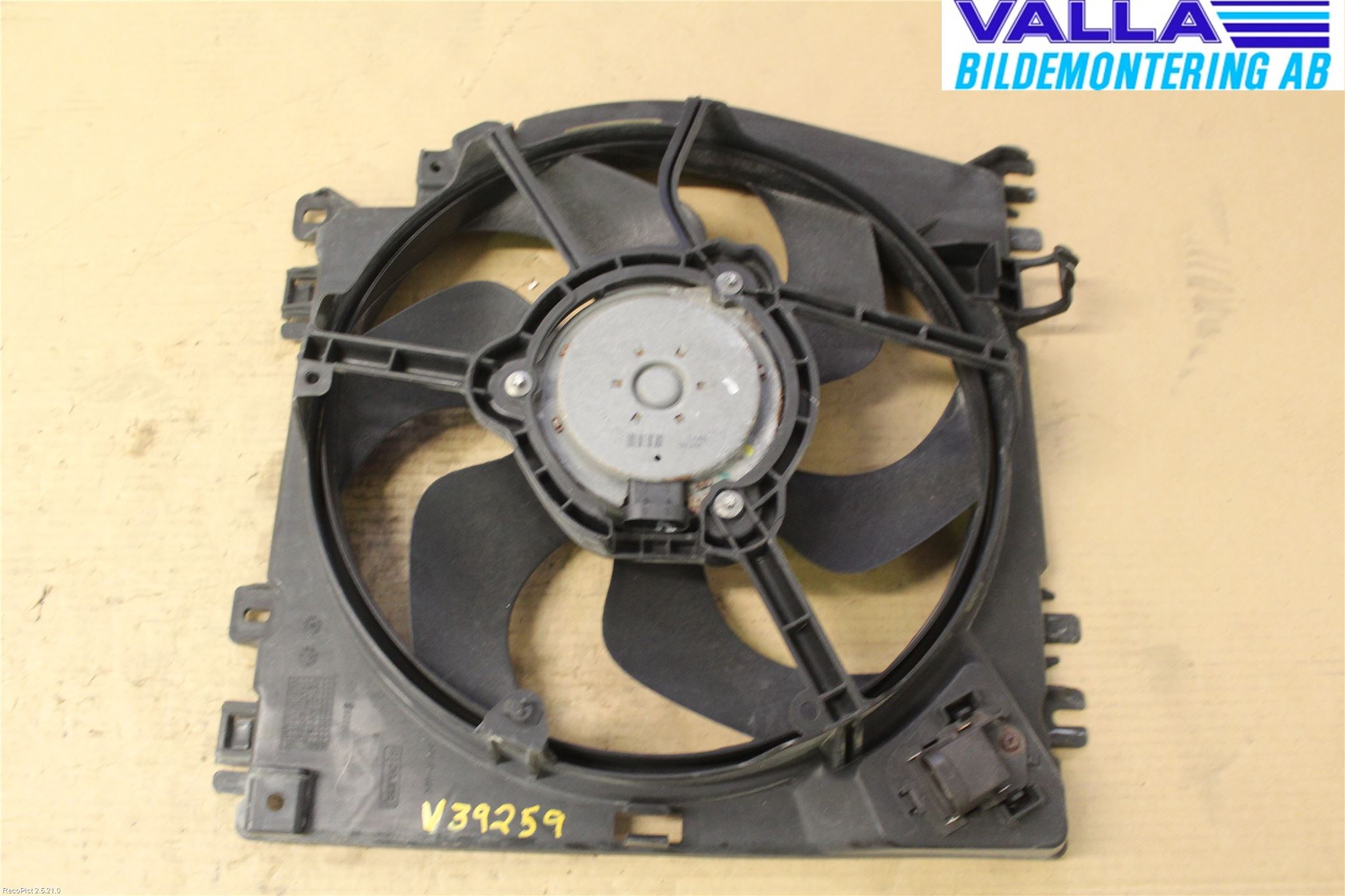 Renault CLIO III  09-12 Kylfläkt El