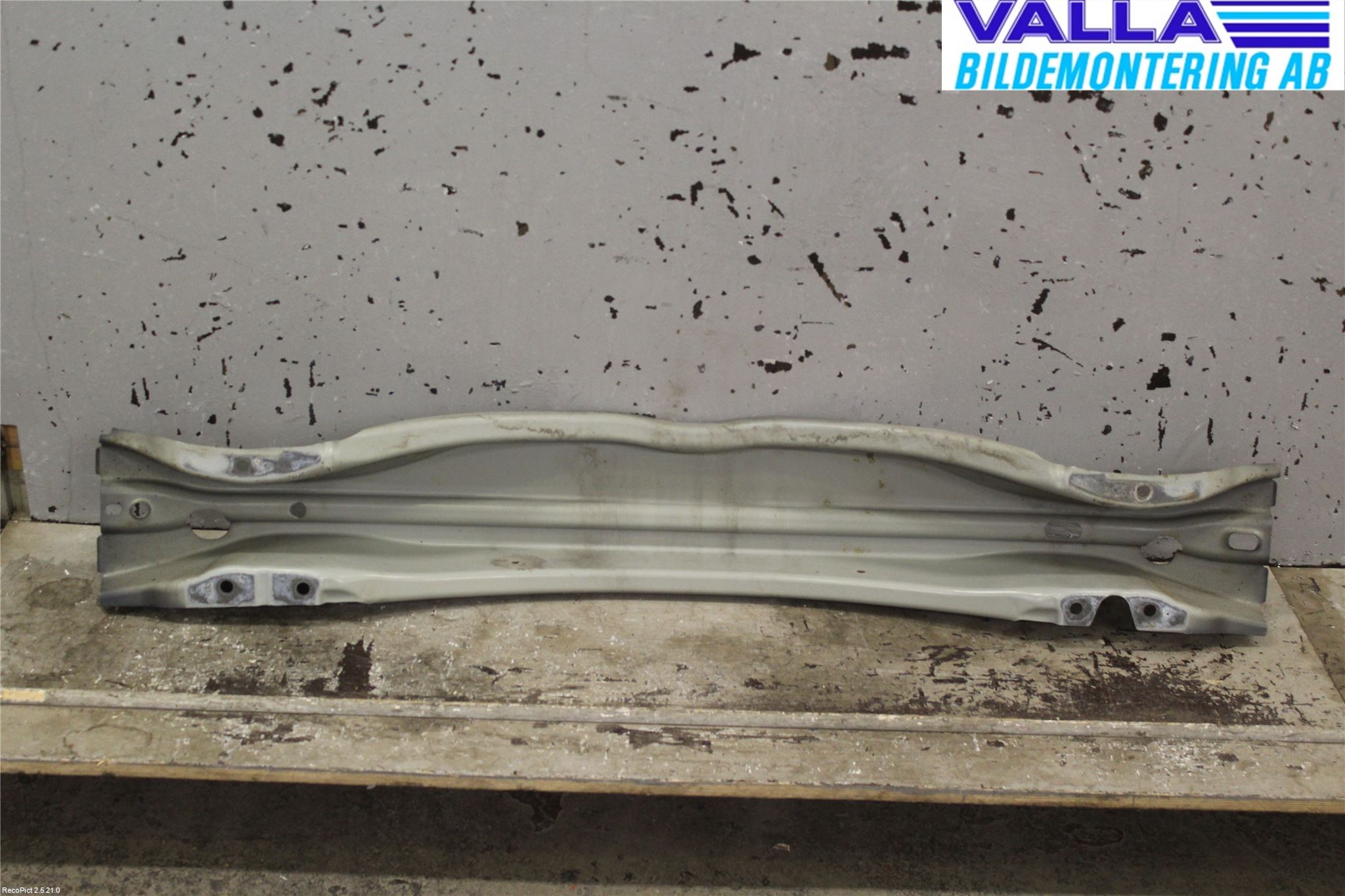 Volvo V70 08-13 Stötfångarbalk Bak