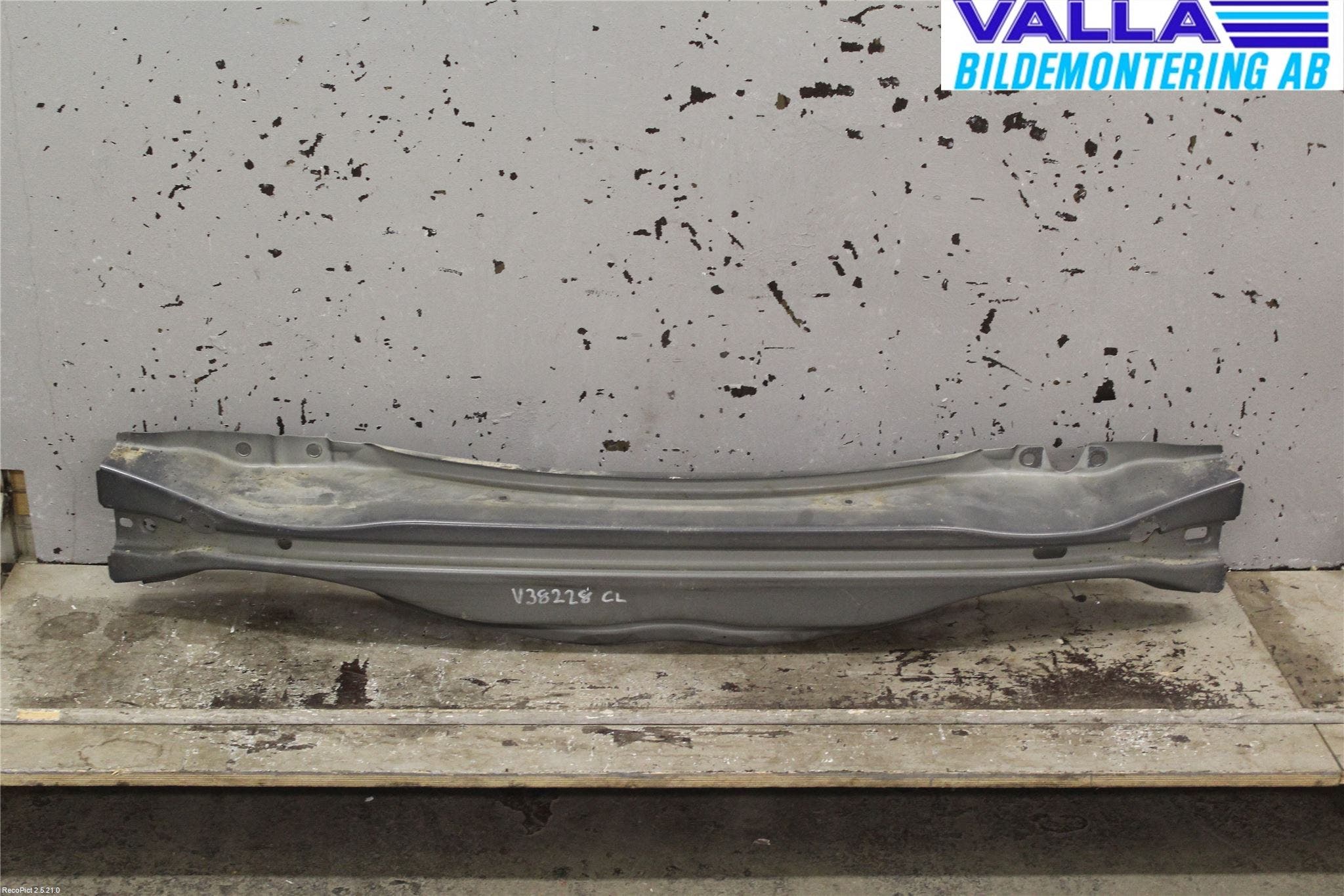 Volvo V70 08-13 Stötfångarbalk Bak