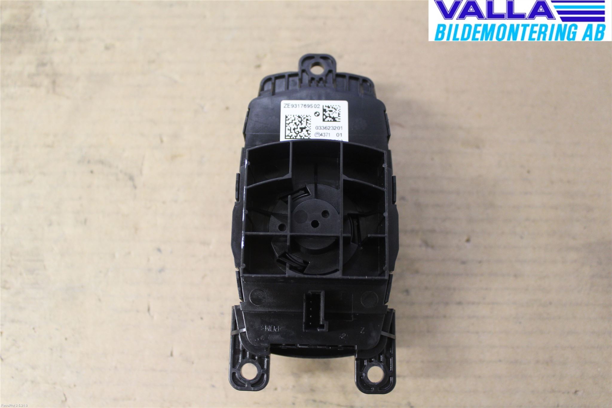 BMW 3 F30/F31/F80 12-19 Strömställare Färddator