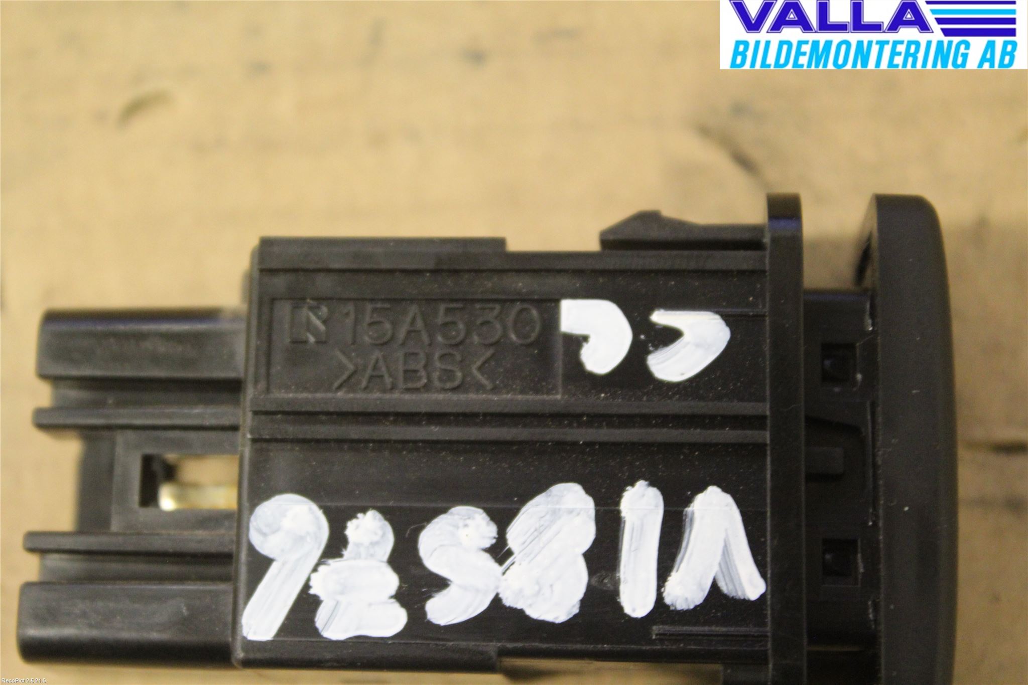 Toyota HILUX 05-16 Strömställare Strålkastartork