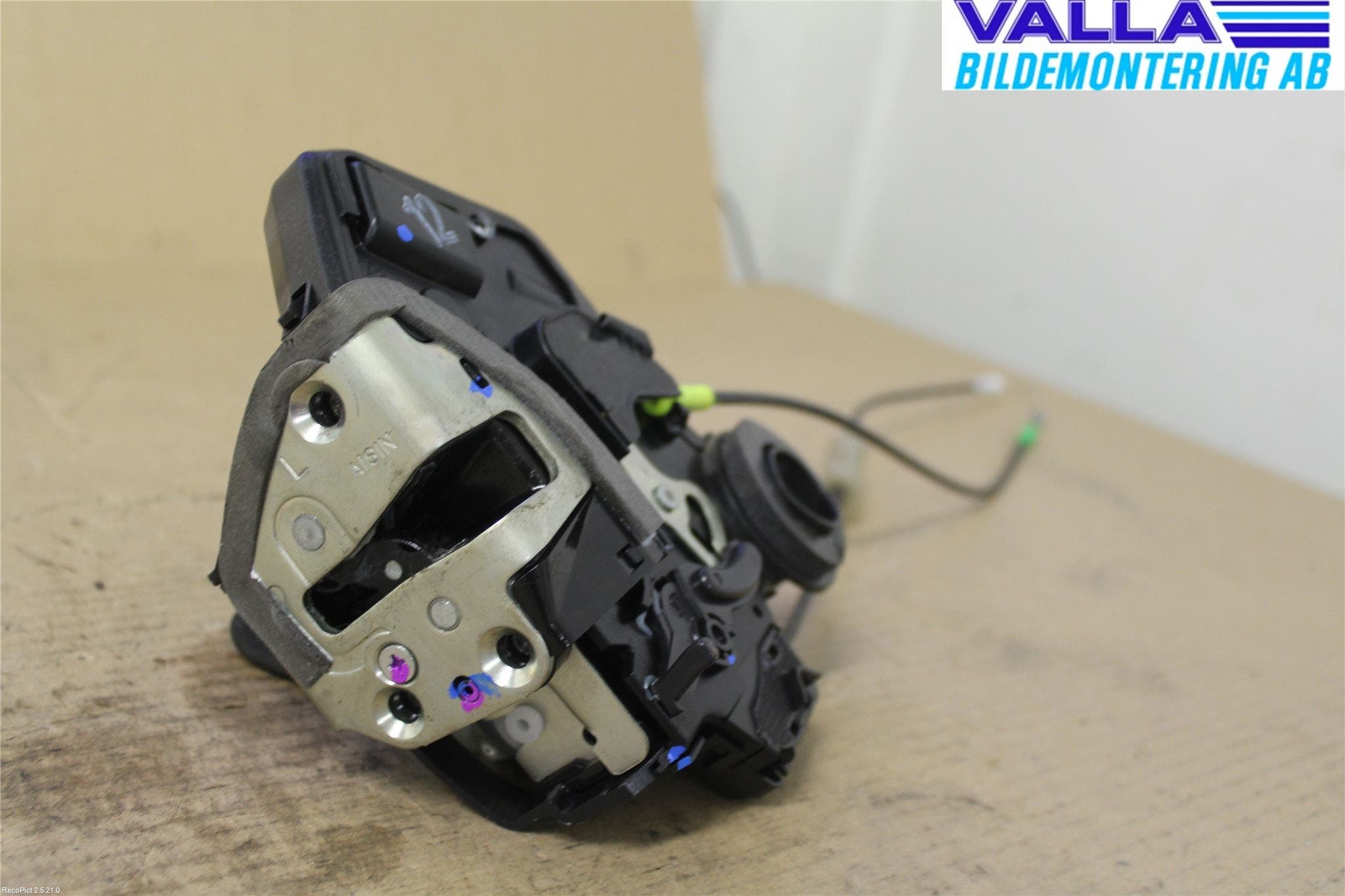 Toyota HILUX 05-16 Låskista-Dörrlås