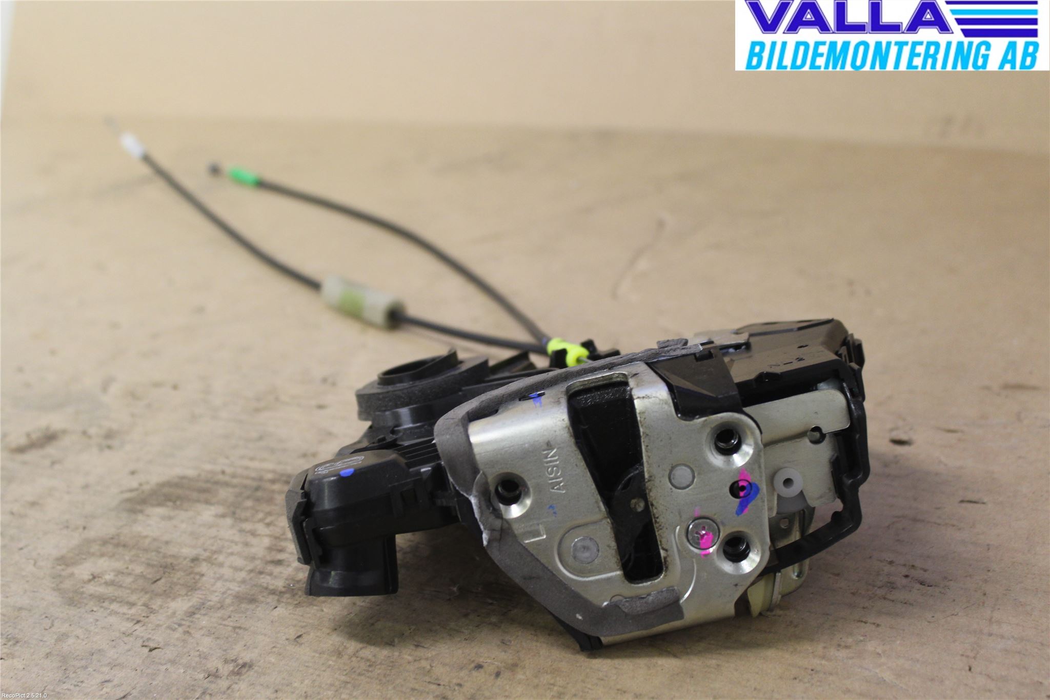 Toyota HILUX 05-16 Låskista-Dörrlås