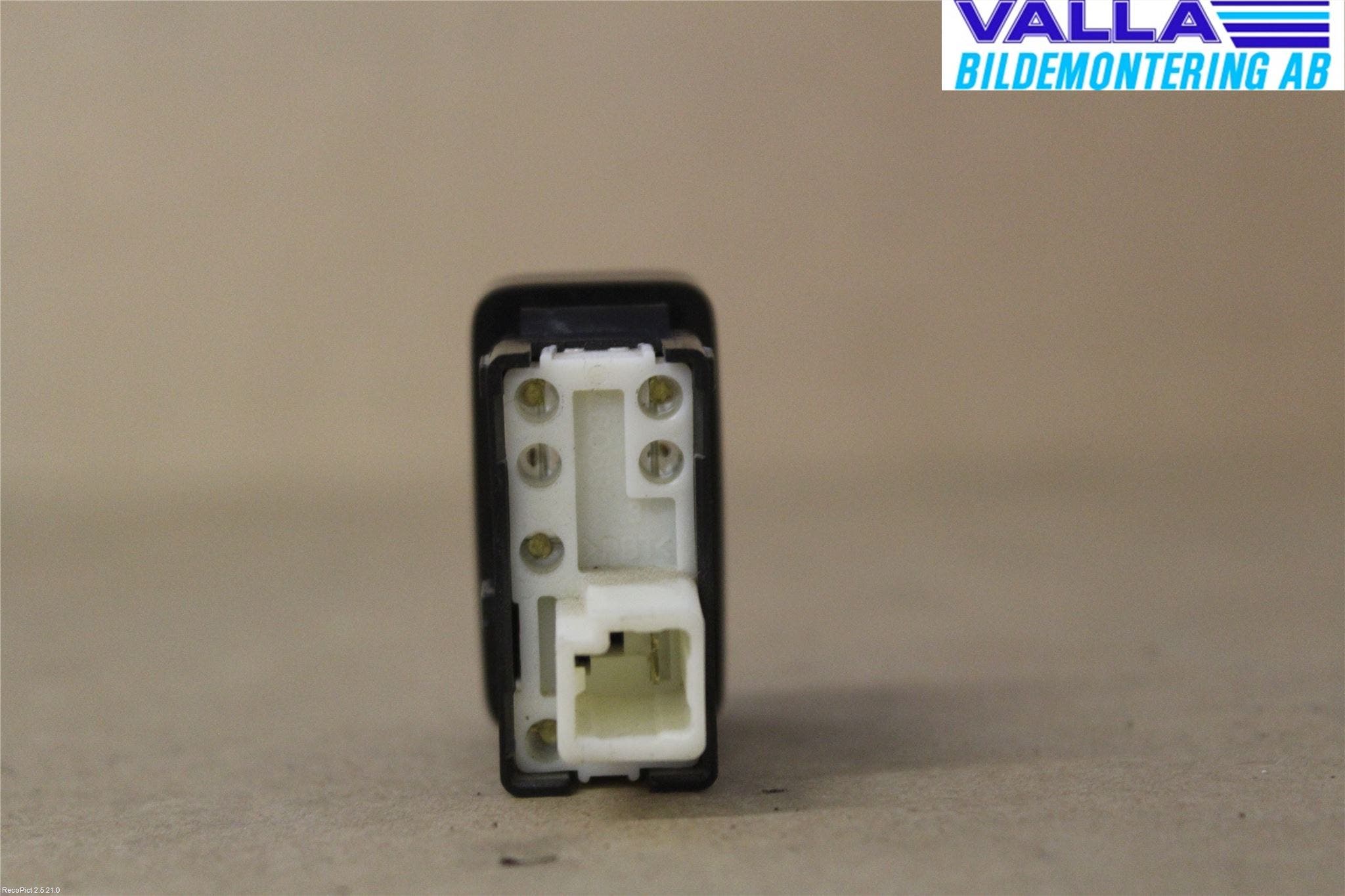 Toyota HILUX 05-16 Billarm