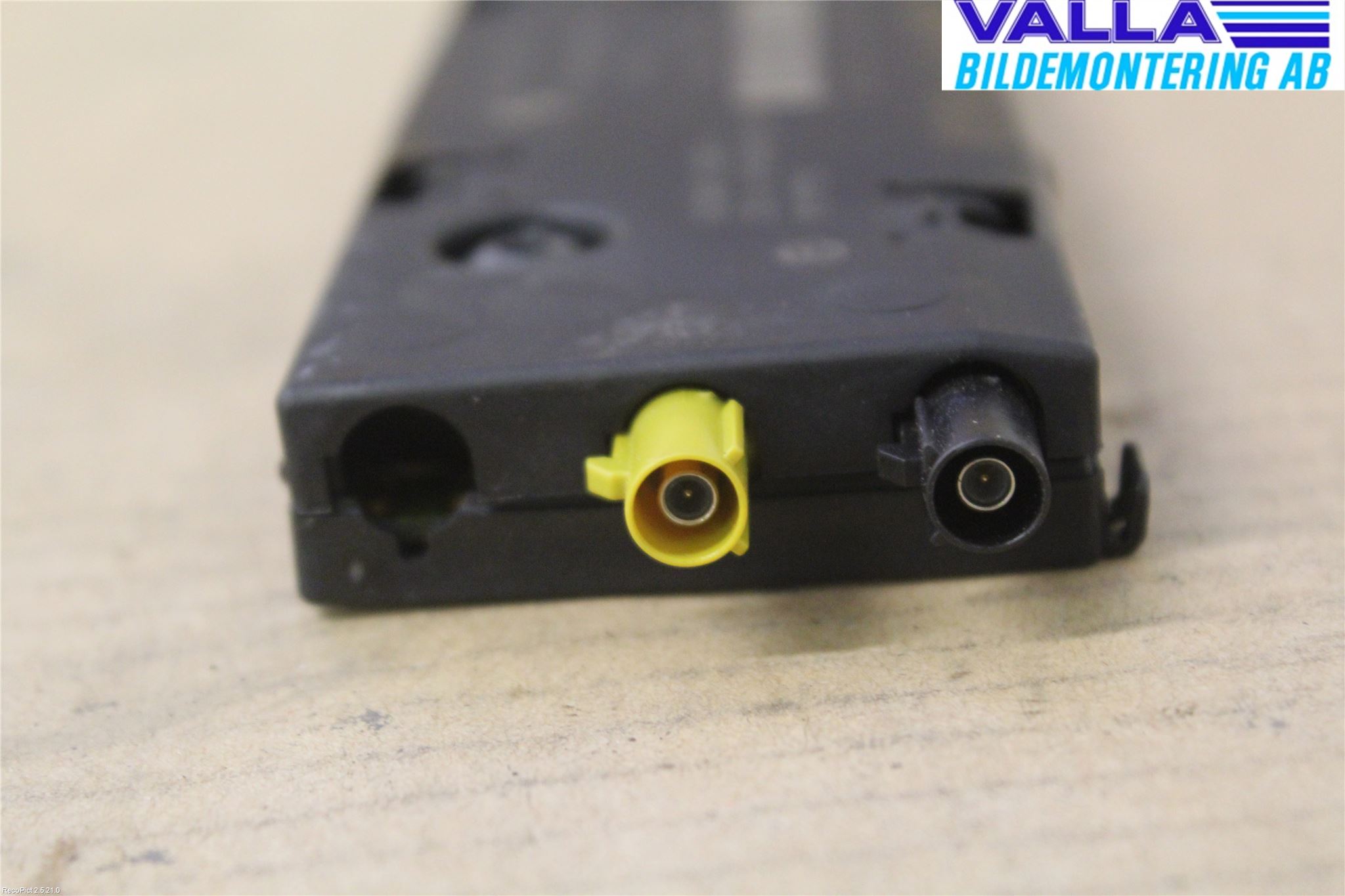 BMW 1 E87/81 5D/3D 03-11 Antennförstärkare