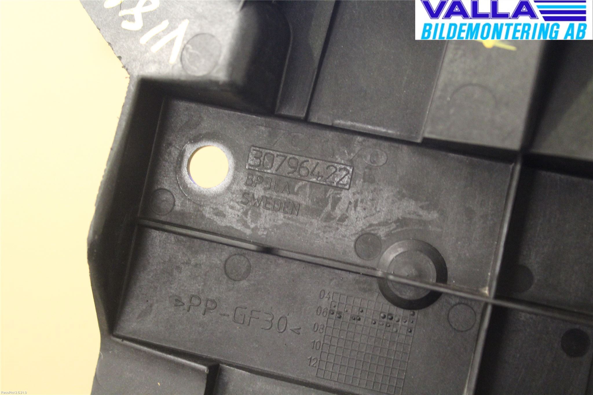 Volvo S80 07-13 Stötfångarfäste Fram Hö