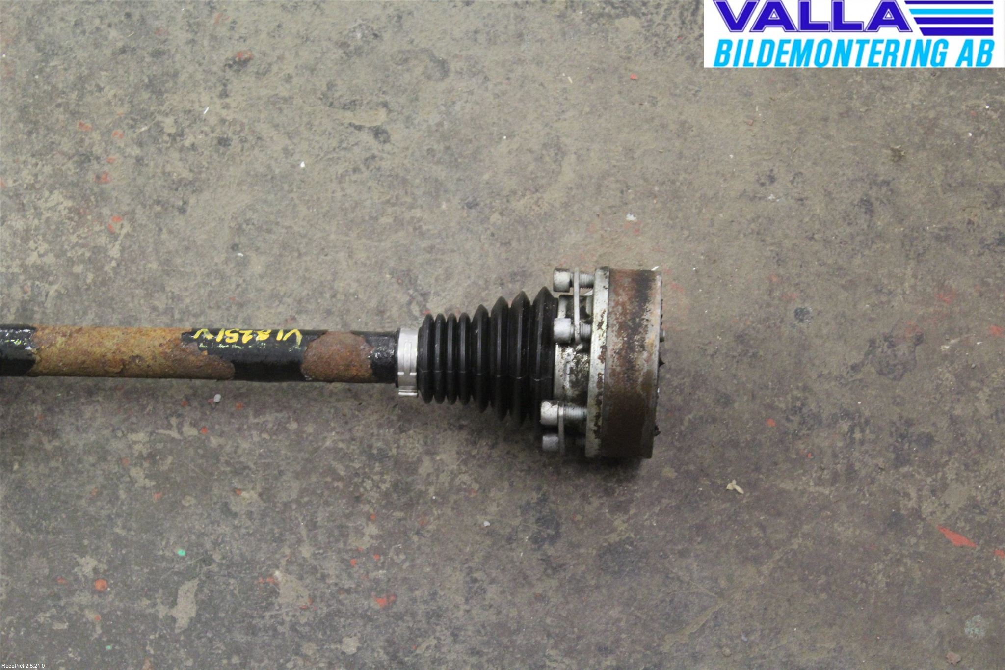 Volkswagen VW GOLF V 04-09 Drivaxel Fram Vänster