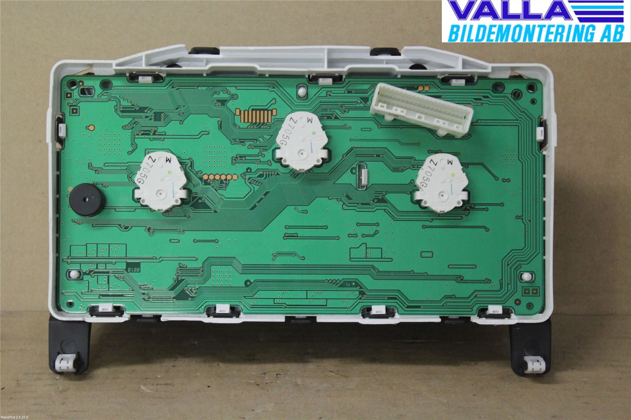 Nissan NOTE E11 06-14 Instrument Komb