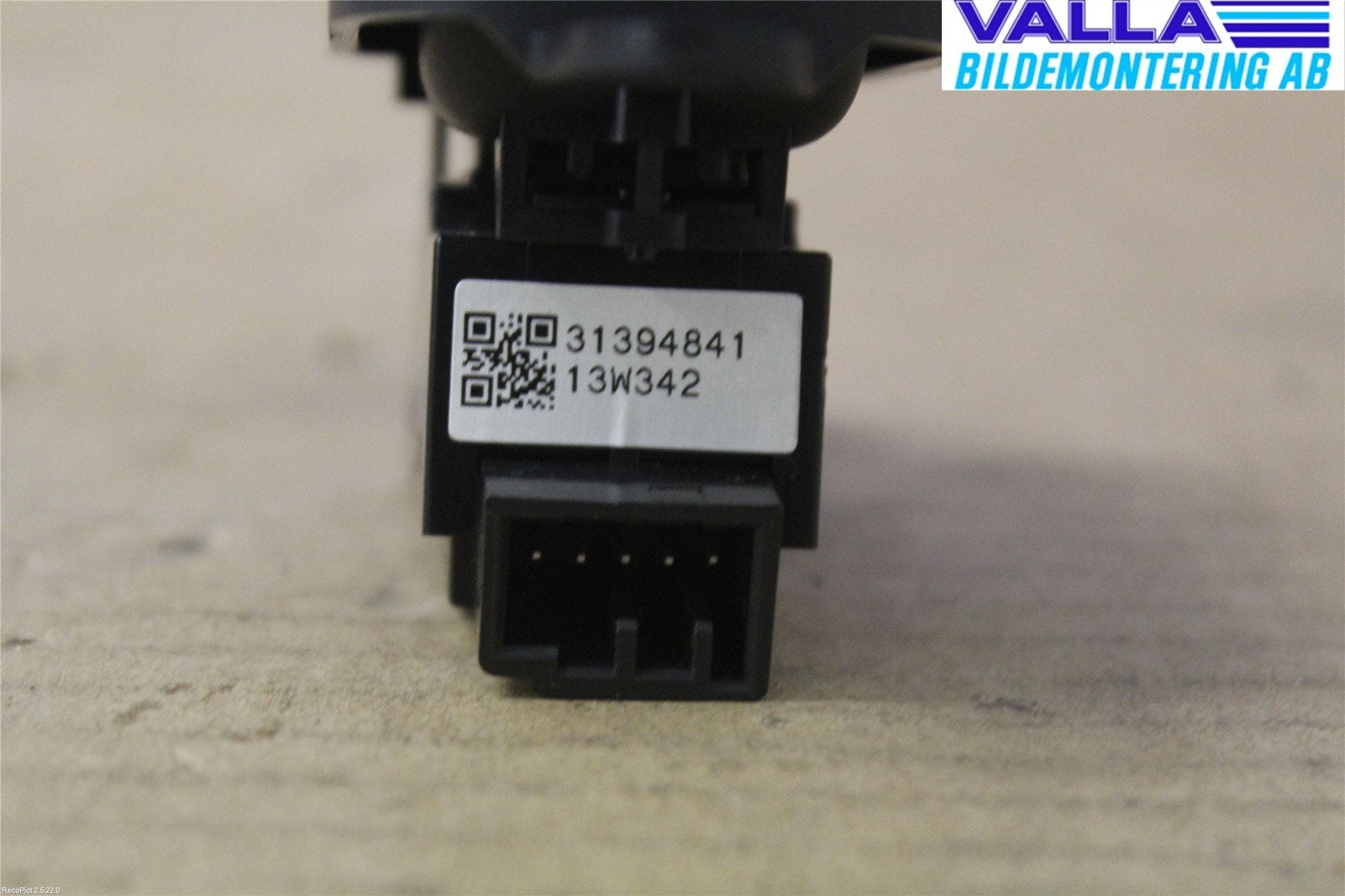 Volvo V60 14-18 Strömställare Elhiss