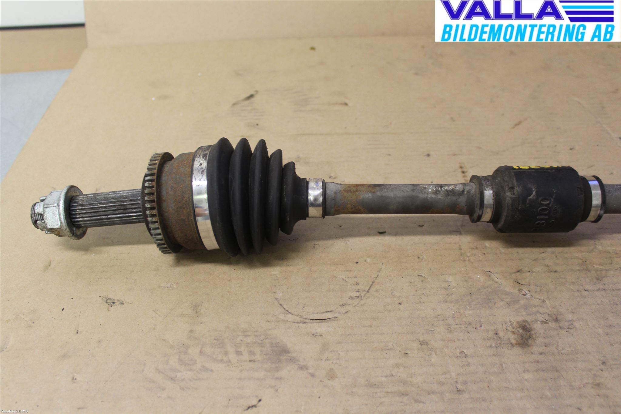 Hyundai i20 PB 09-14 Drivaxel Fram Höger