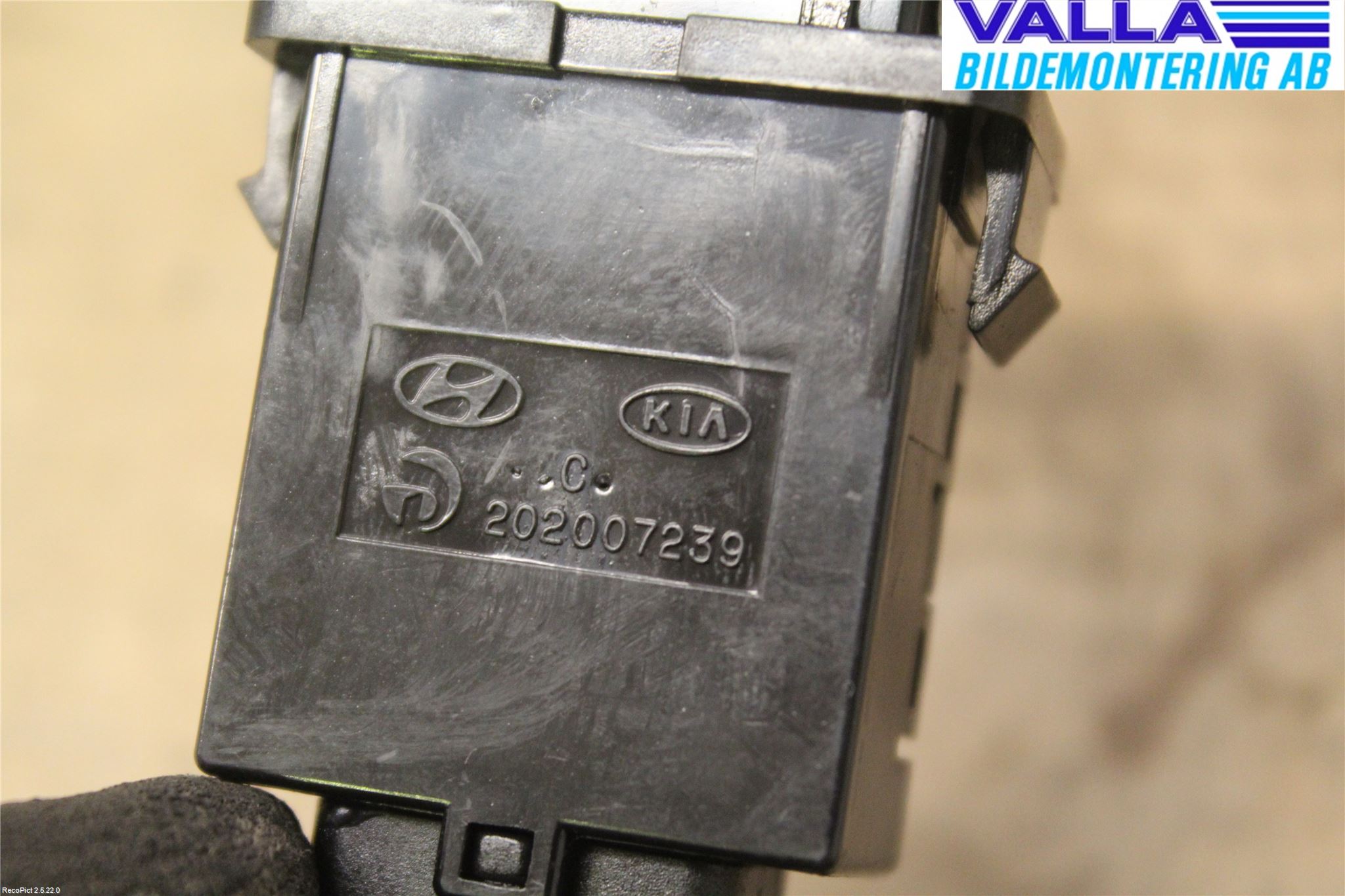 Hyundai i20 PB 09-14 Strömställare Antisladd