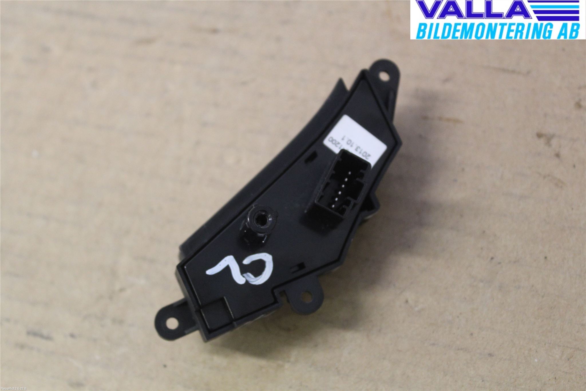 Hyundai i40 08-15 Strömställare Färddator