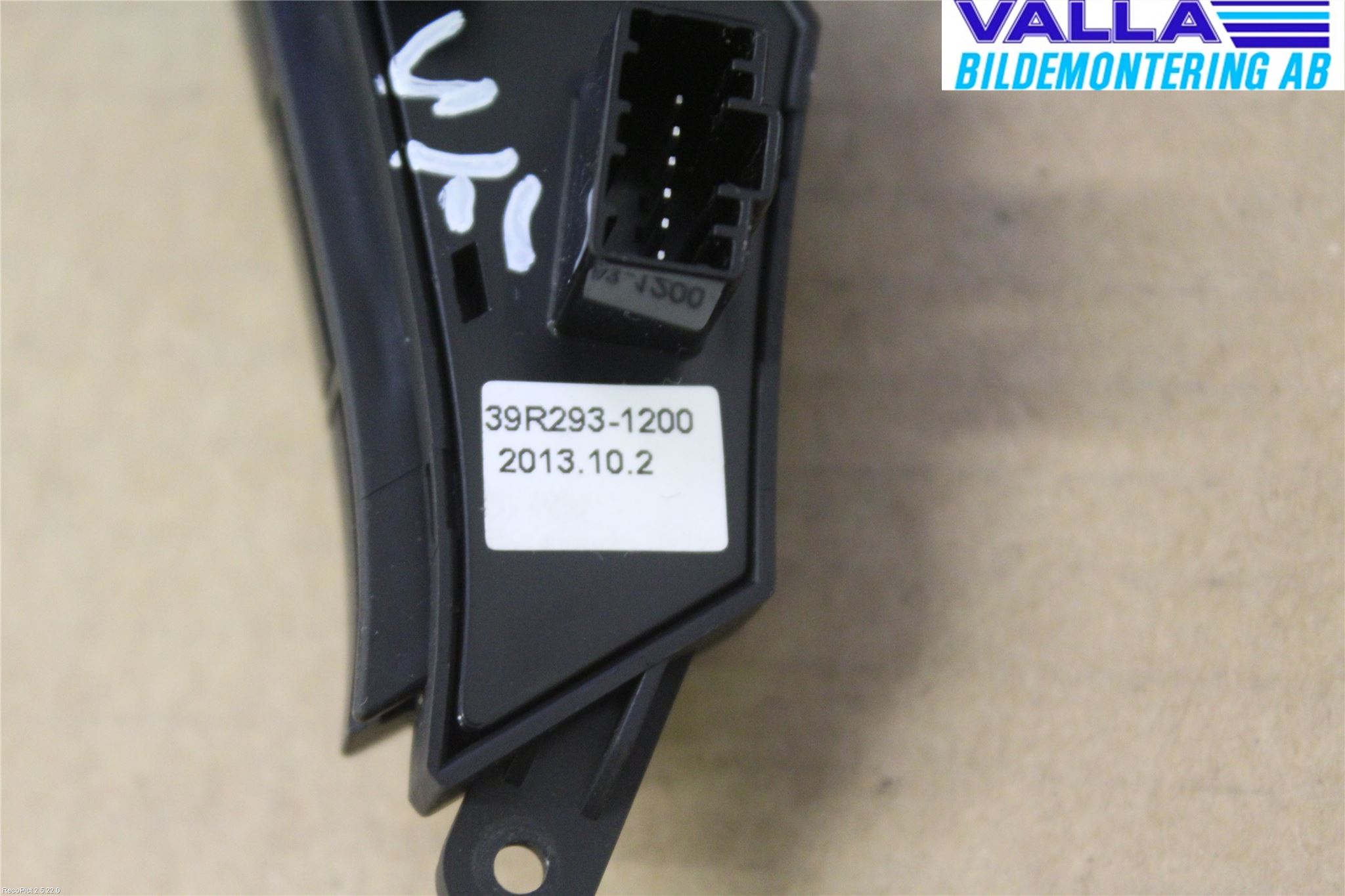 Hyundai i40 08-15 Strömställare Övrigt