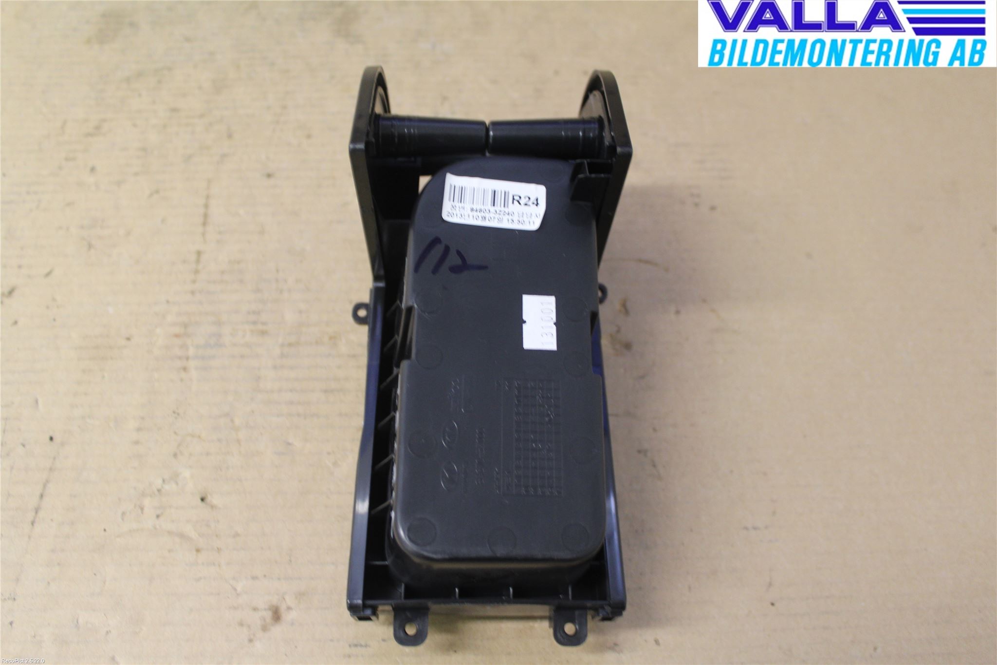 Hyundai i40 08-15 Mugghållare