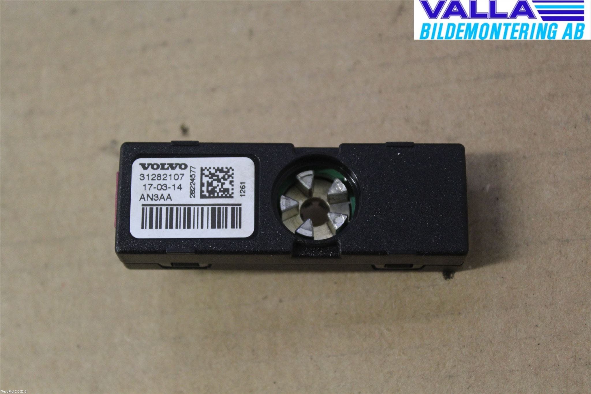 Volvo V40 12-19 Antennförstärkare