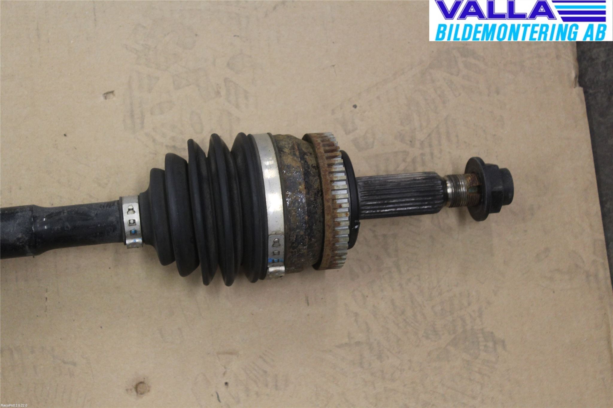 Hyundai i40 08-15 Drivaxel Fram Höger