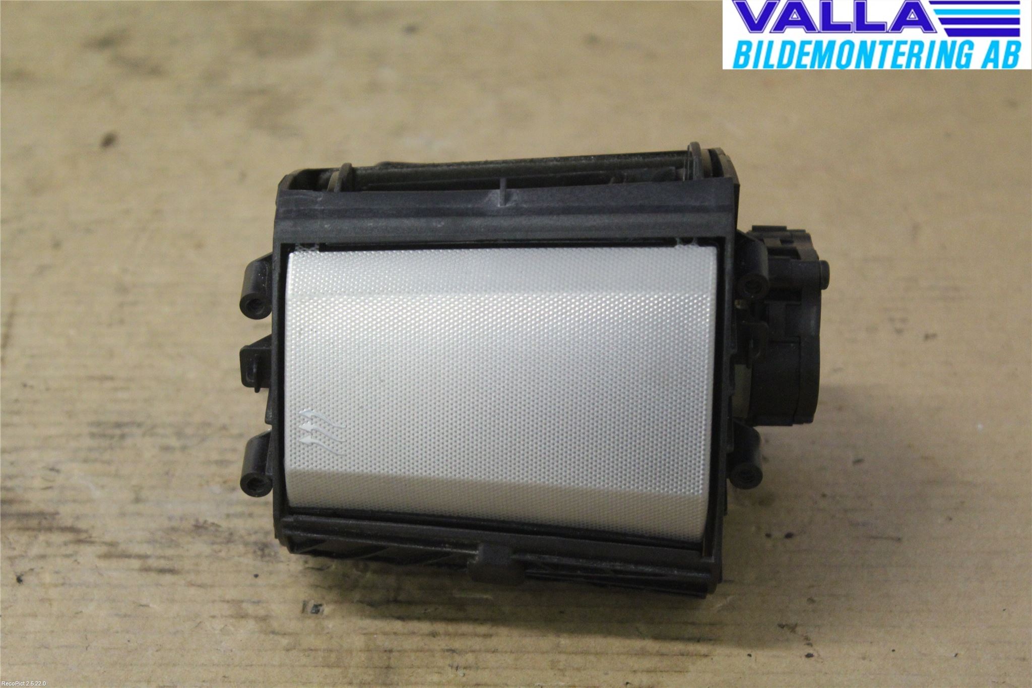 Jaguar XF 08-15 Defrosterkanal-Munstycke