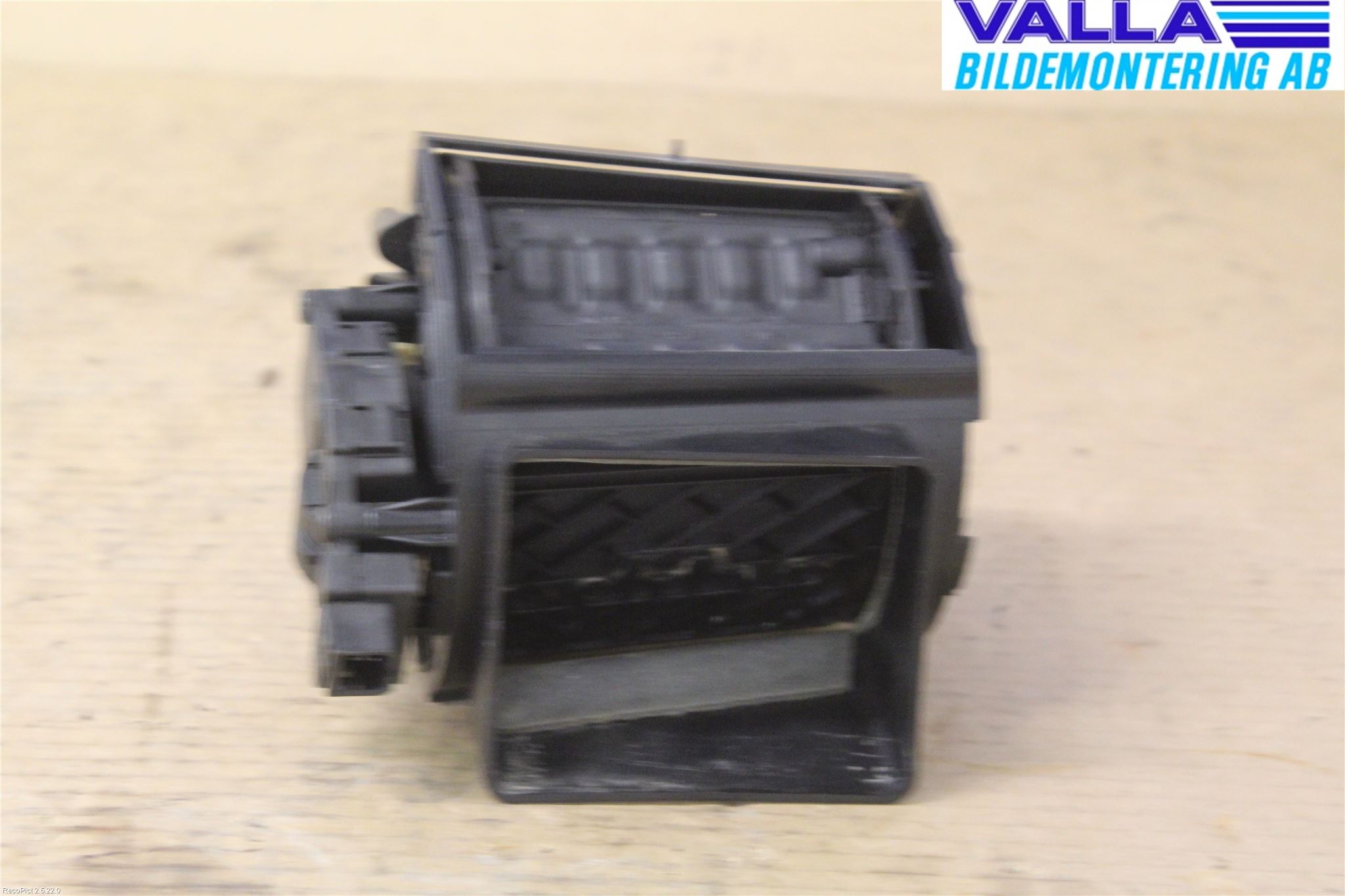 Jaguar XF 08-15 Defrosterkanal-Munstycke