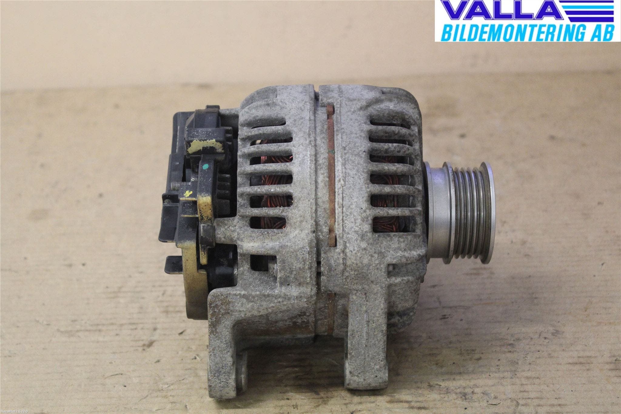 Opel ASTRA H 04-12 Generator