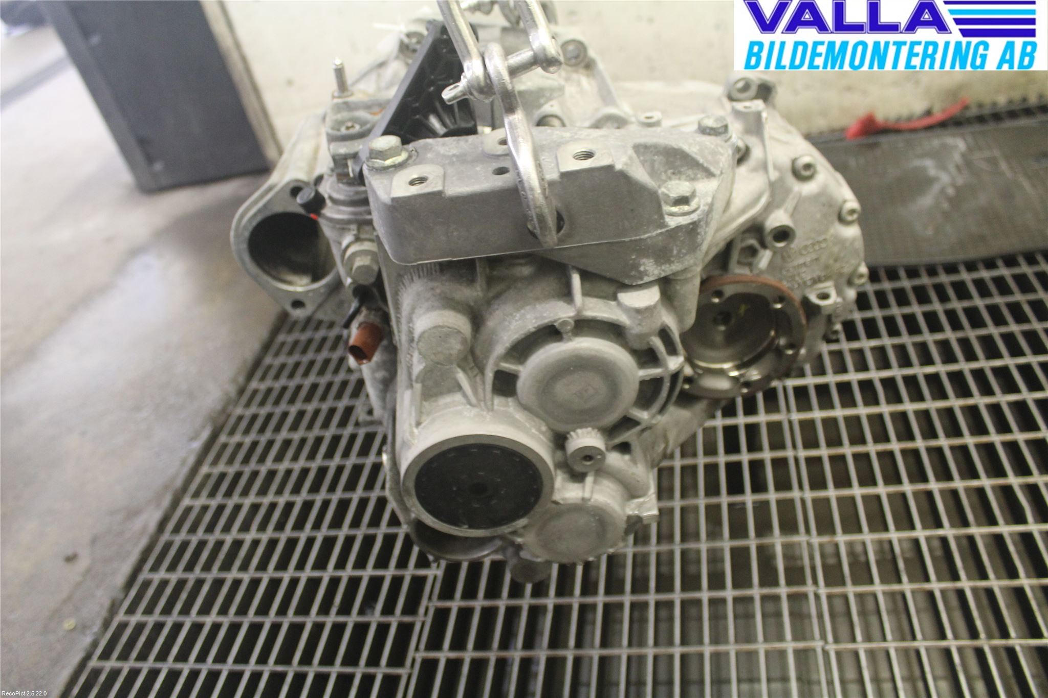 Volkswagen VW PASSAT 05-11 Växellåda Man 6 Vxl