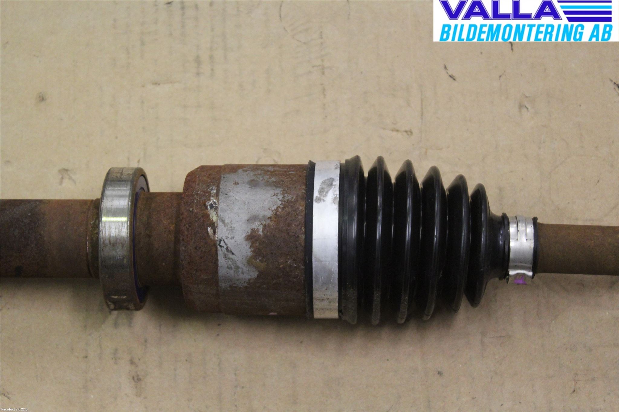 Renault CLIO III  09-12 Drivaxel Fram Höger