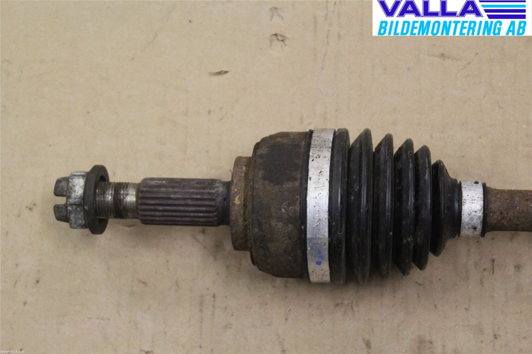Renault CLIO III  09-12 Drivaxel Fram Vänster