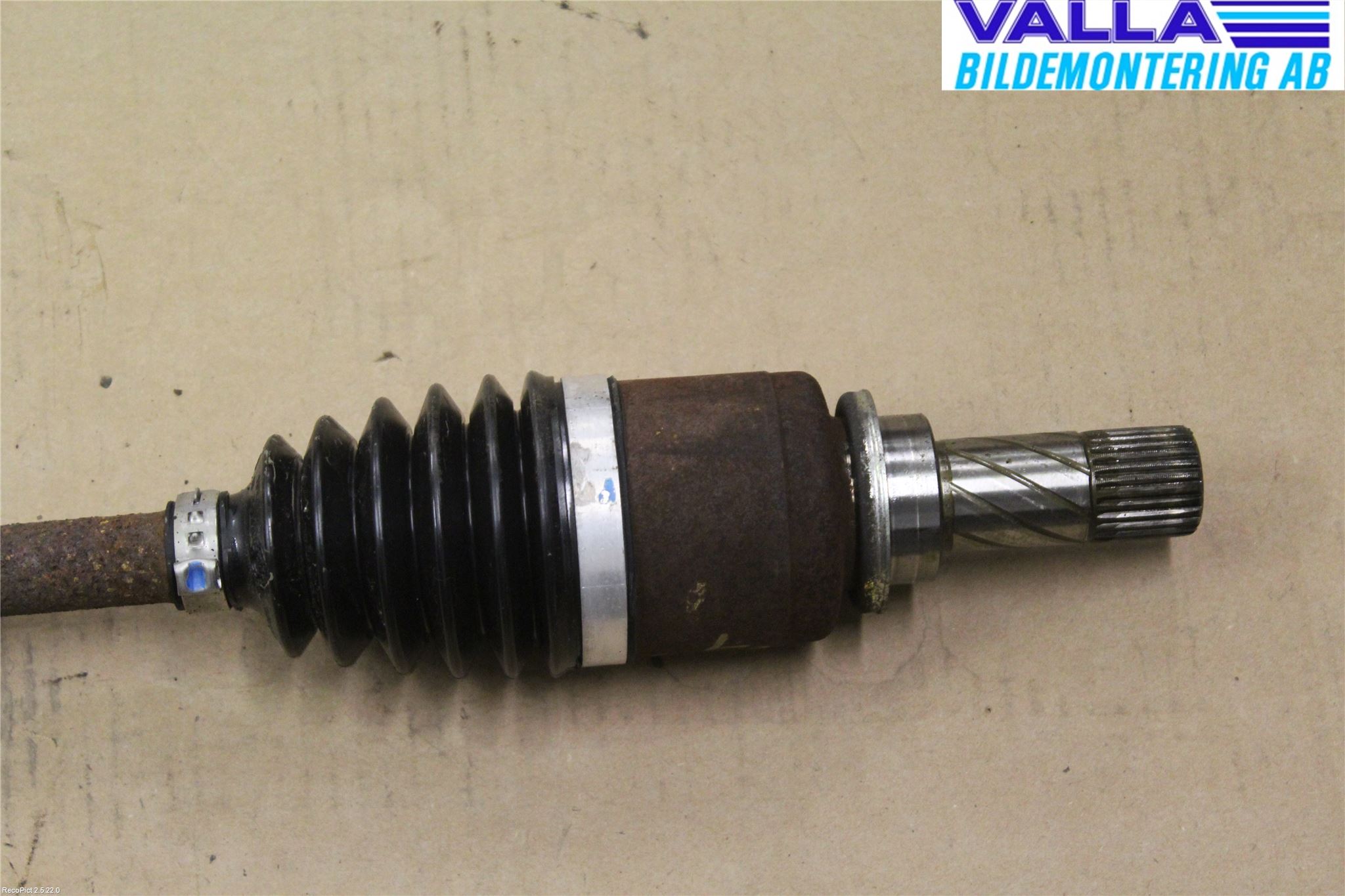 Renault CLIO III  09-12 Drivaxel Fram Vänster