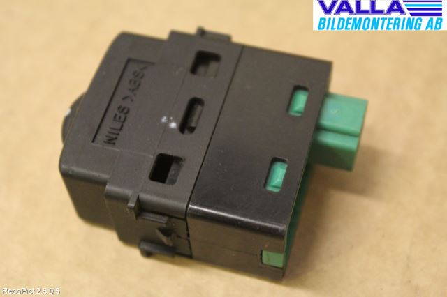 Nissan NAVARA 05-16 Str Ljusvidd Reglering