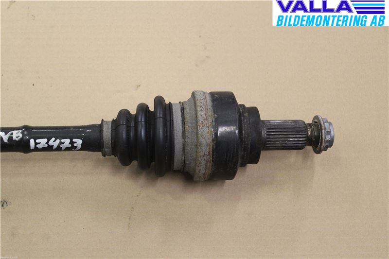 BMW 3 GT F34 13-19 Drivaxel Bak Vänster