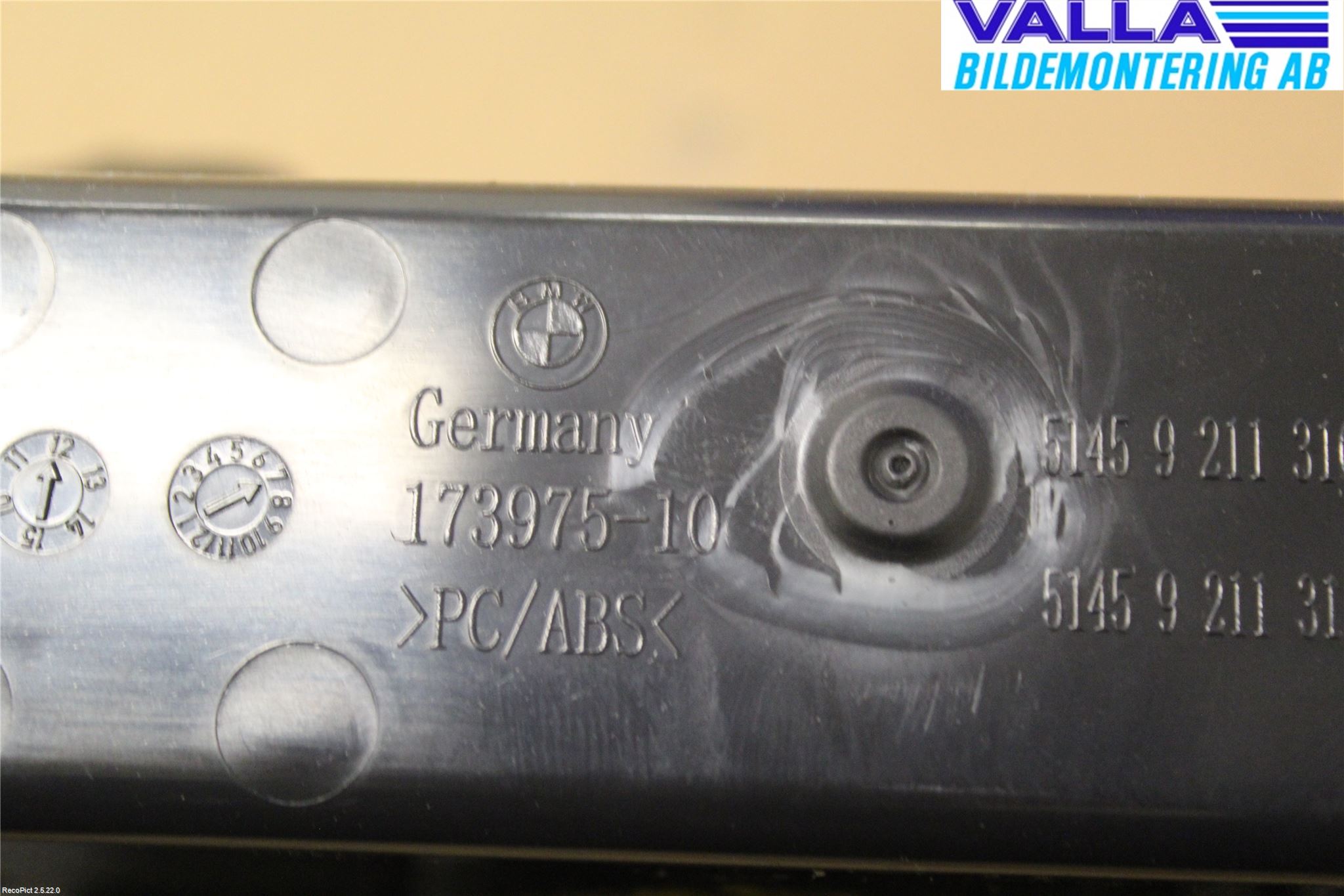 BMW 1 F20/F21 11-19 Instrumentbräda Förvaringsfack