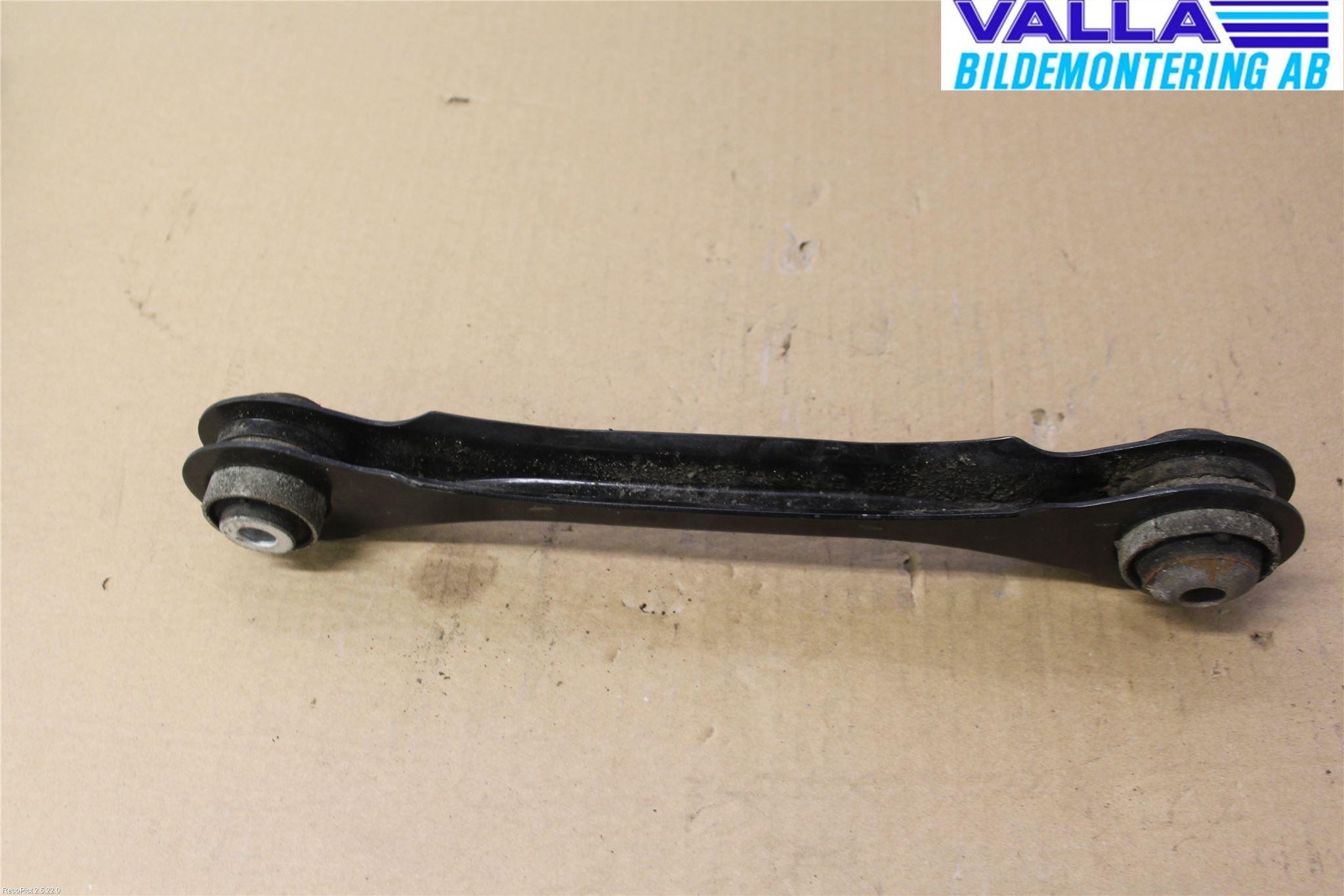 BMW 1 F20/F21 11-19 Bärarm Bak Övre Vänster
