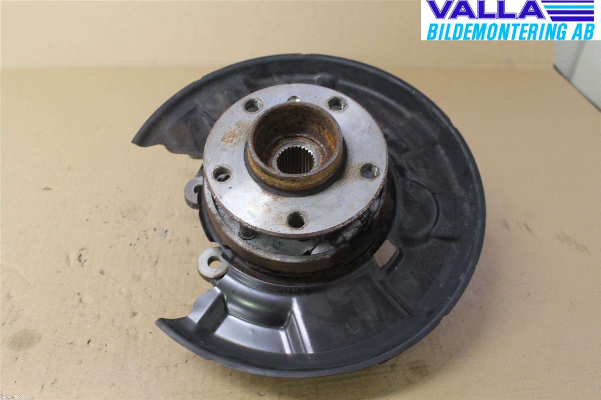 BMW 1 F20/F21 11-19 Hjullagerhus-Spindel Hö B