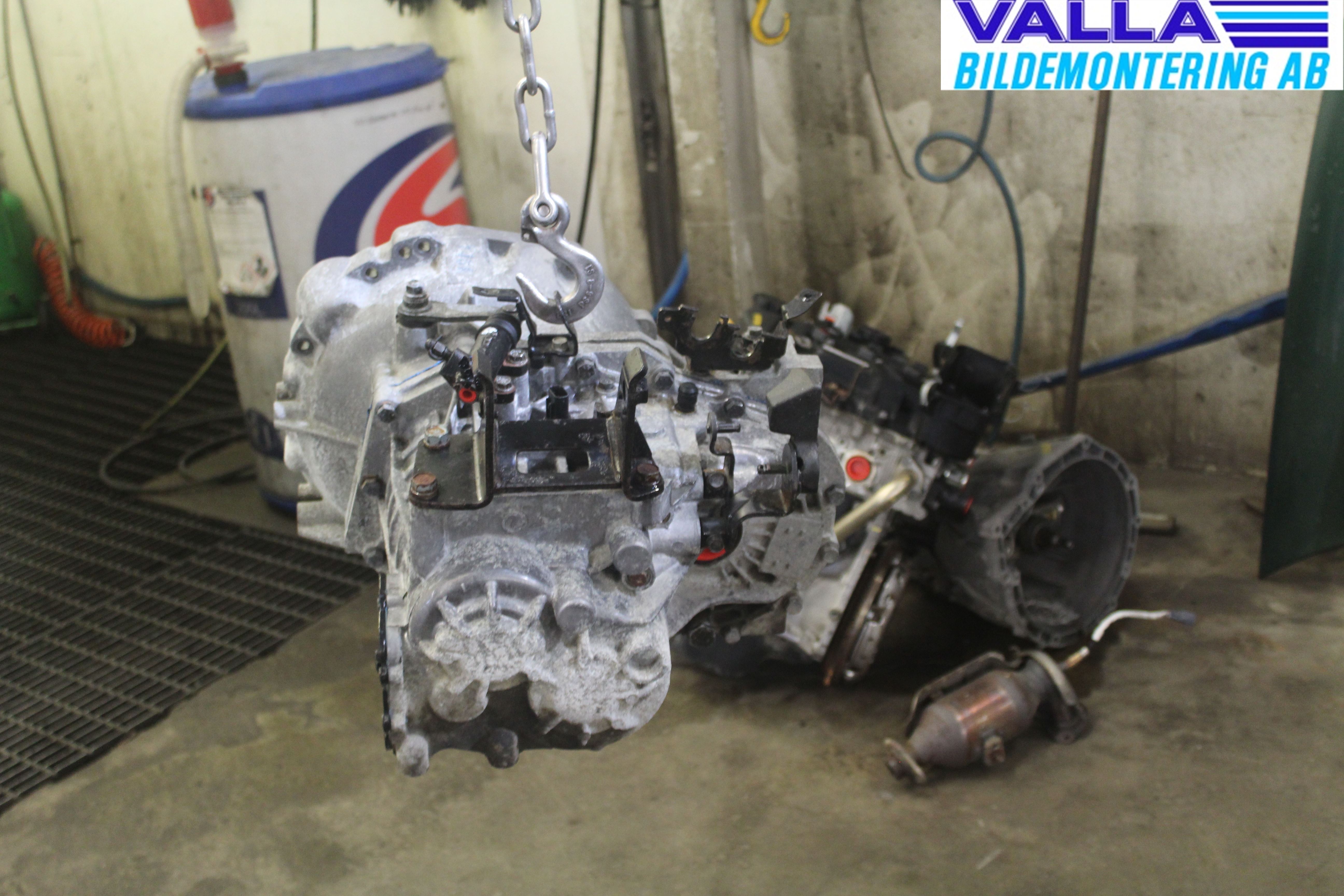 Kia CARENS I  03-06 Växellåda Man 5 Vxl