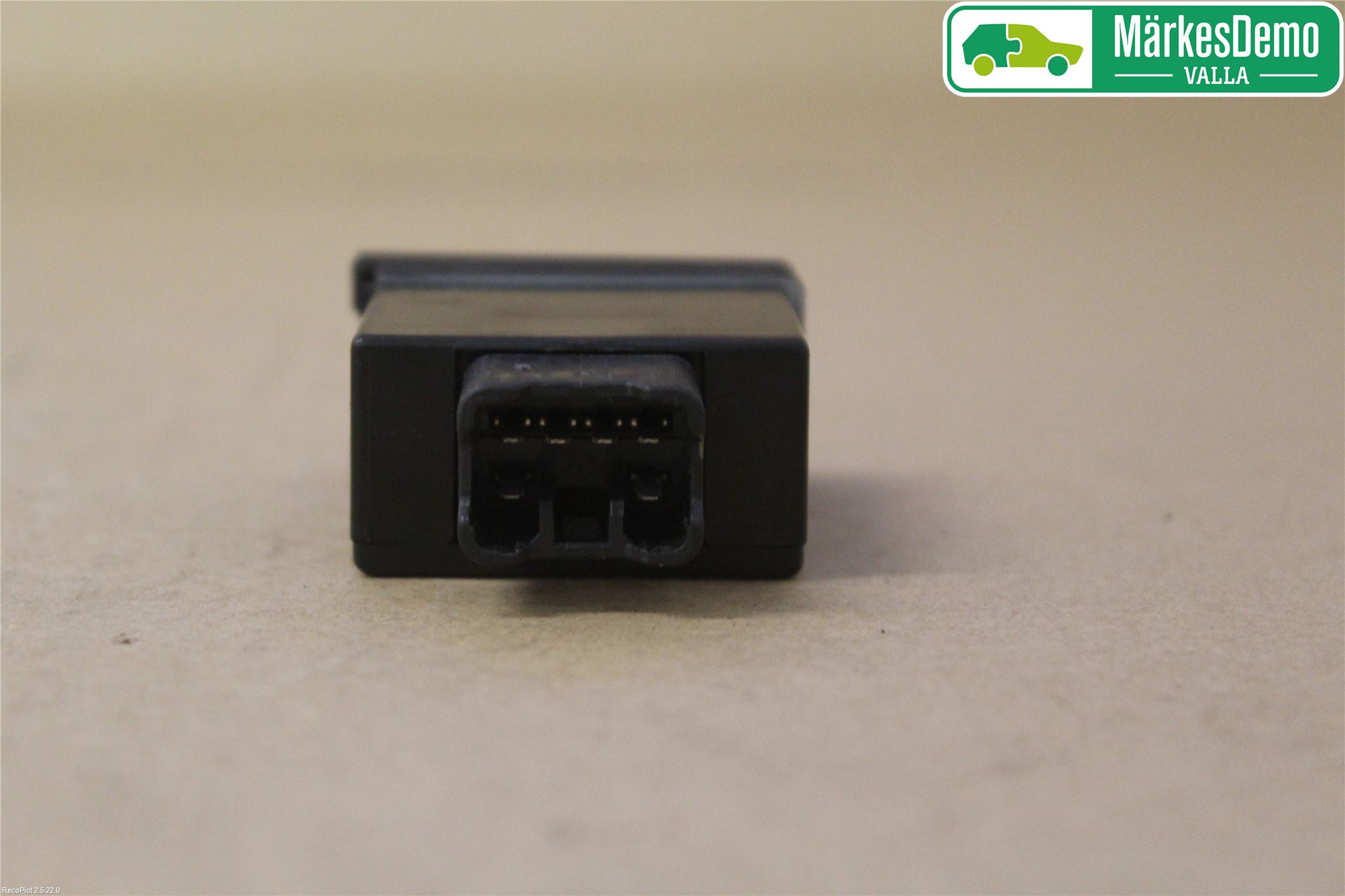 Kia CARNIVAL Strömställare Stolvärme