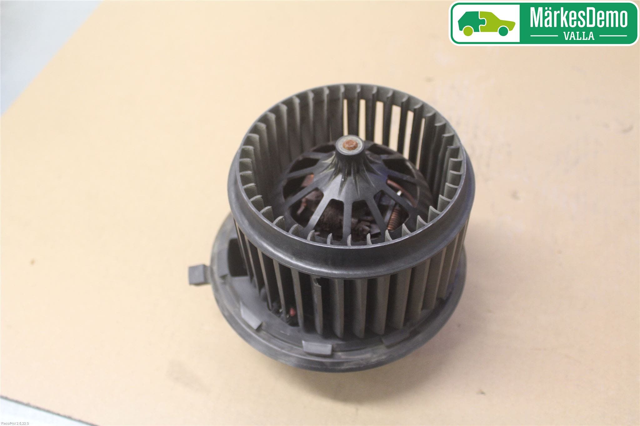 Volkswagen VW TRANSP/CARAVELLE (T5) 04-15 Värmefläkt