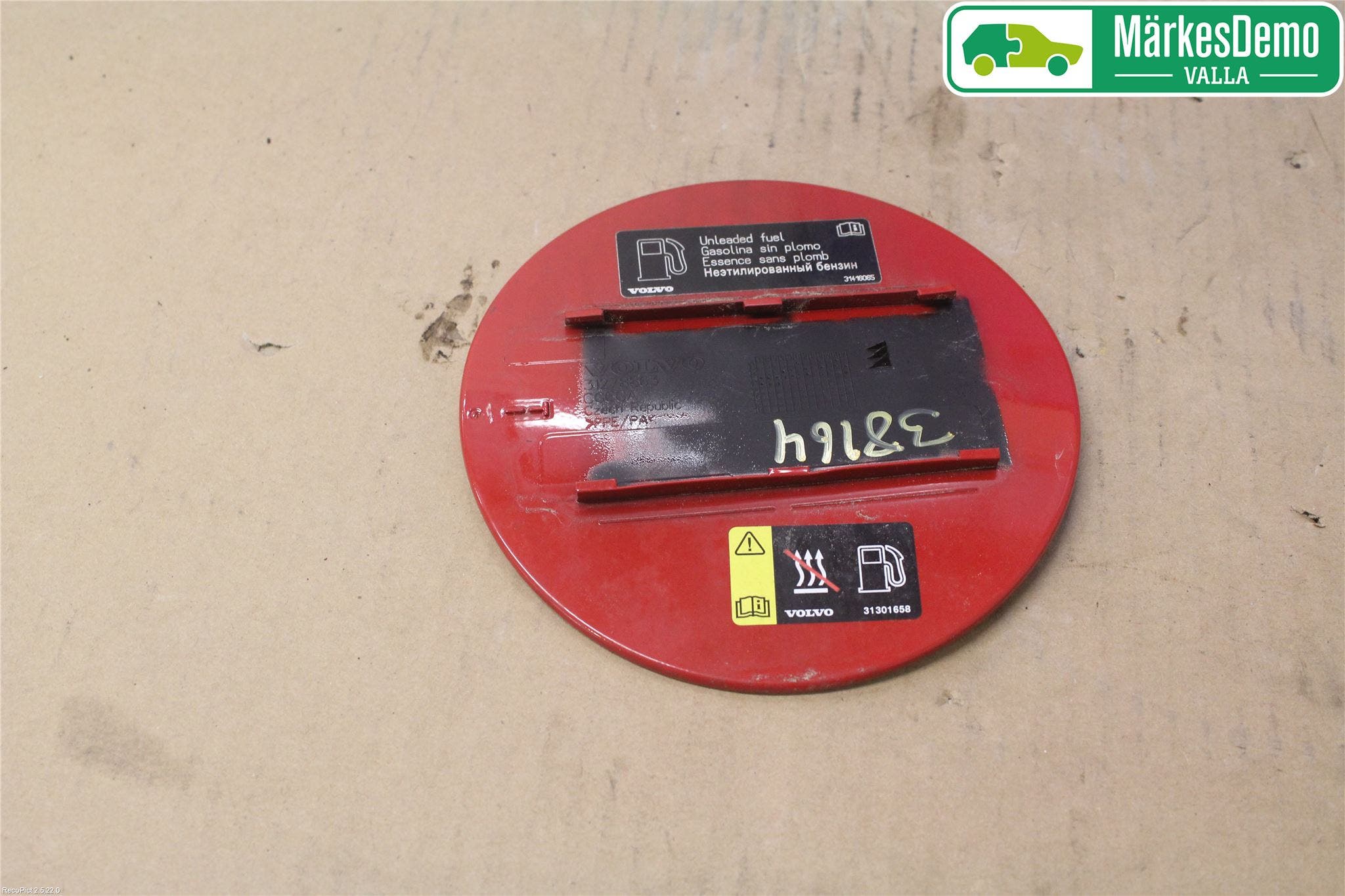 Volvo V40 12-19 Tanklucka