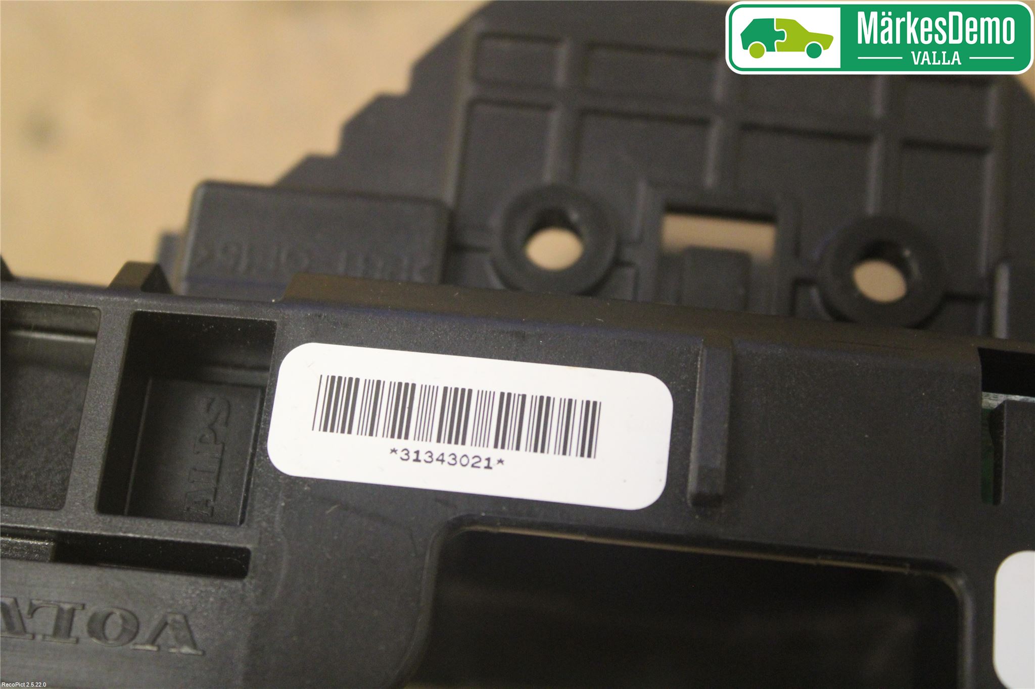 Volvo V40 12-19 Spak Konsoll-Fäste