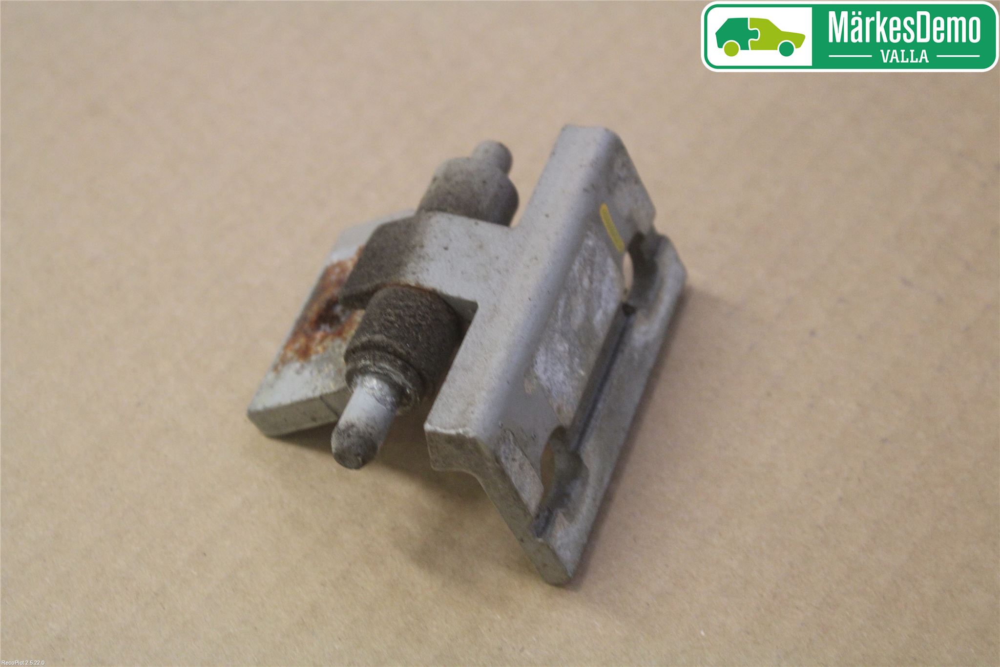 Volvo V70 05-08 Dörrgångjärn