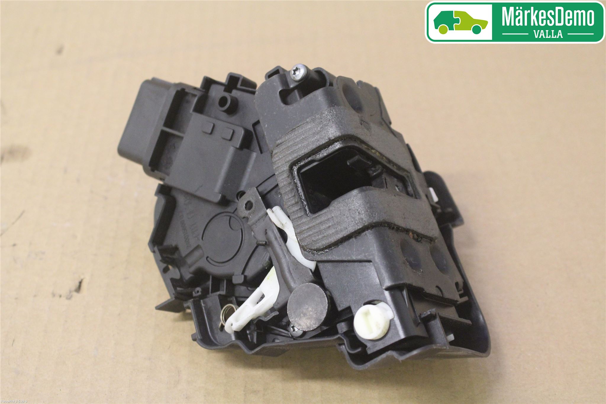 Ford MONDEO 07-15 Låskista-Dörrlås