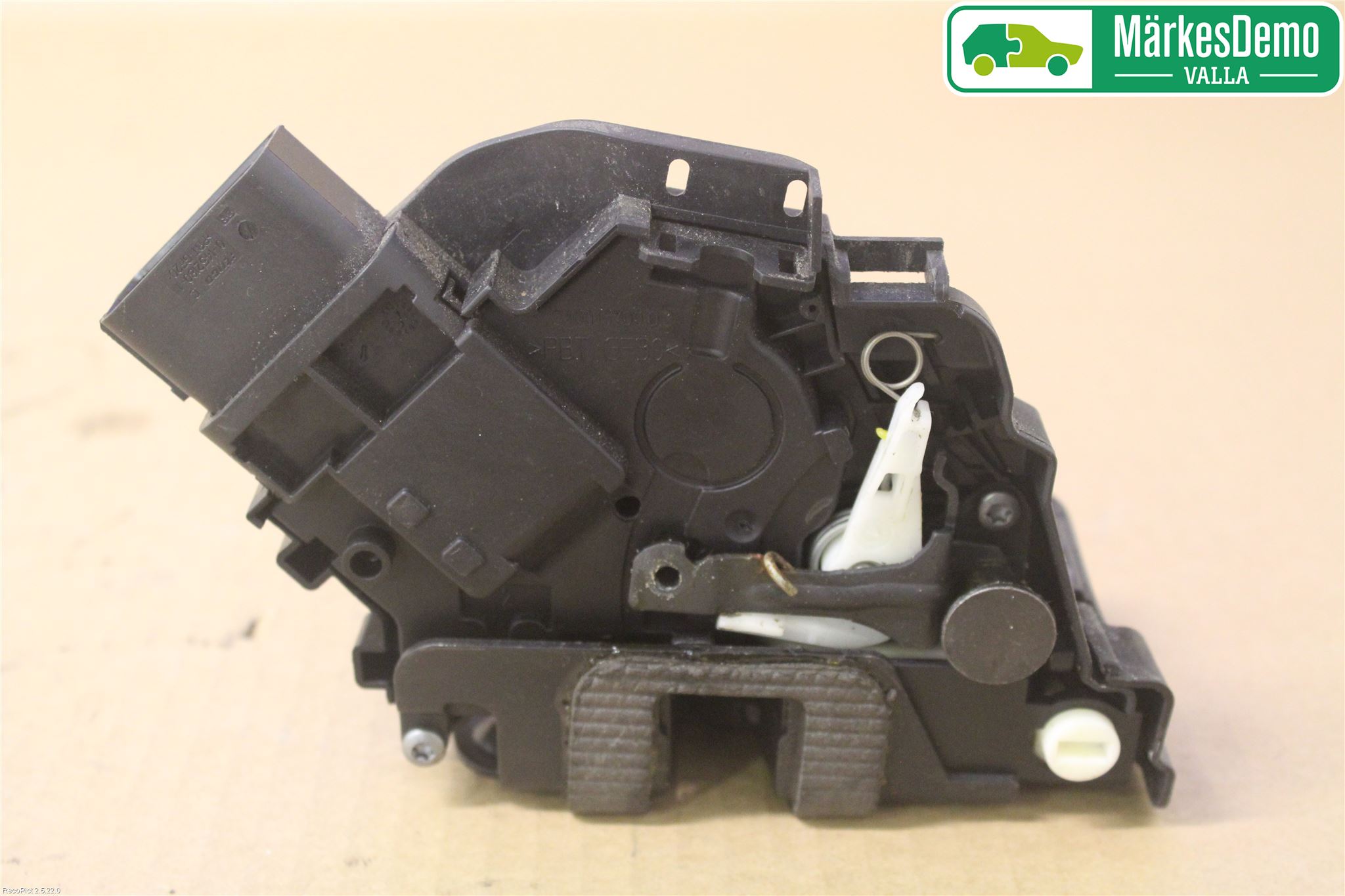 Ford MONDEO 07-15 Låskista-Dörrlås