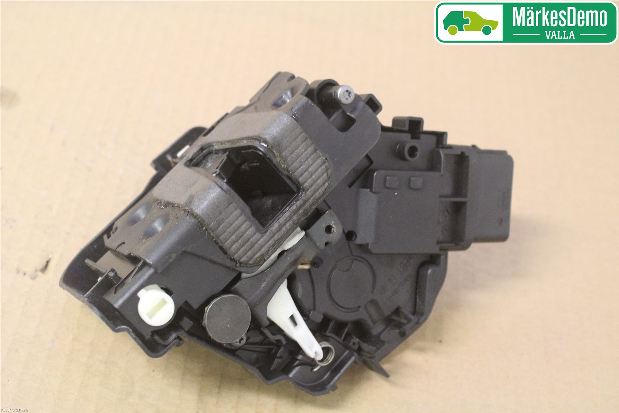 Ford MONDEO 07-15 Låskista-Dörrlås