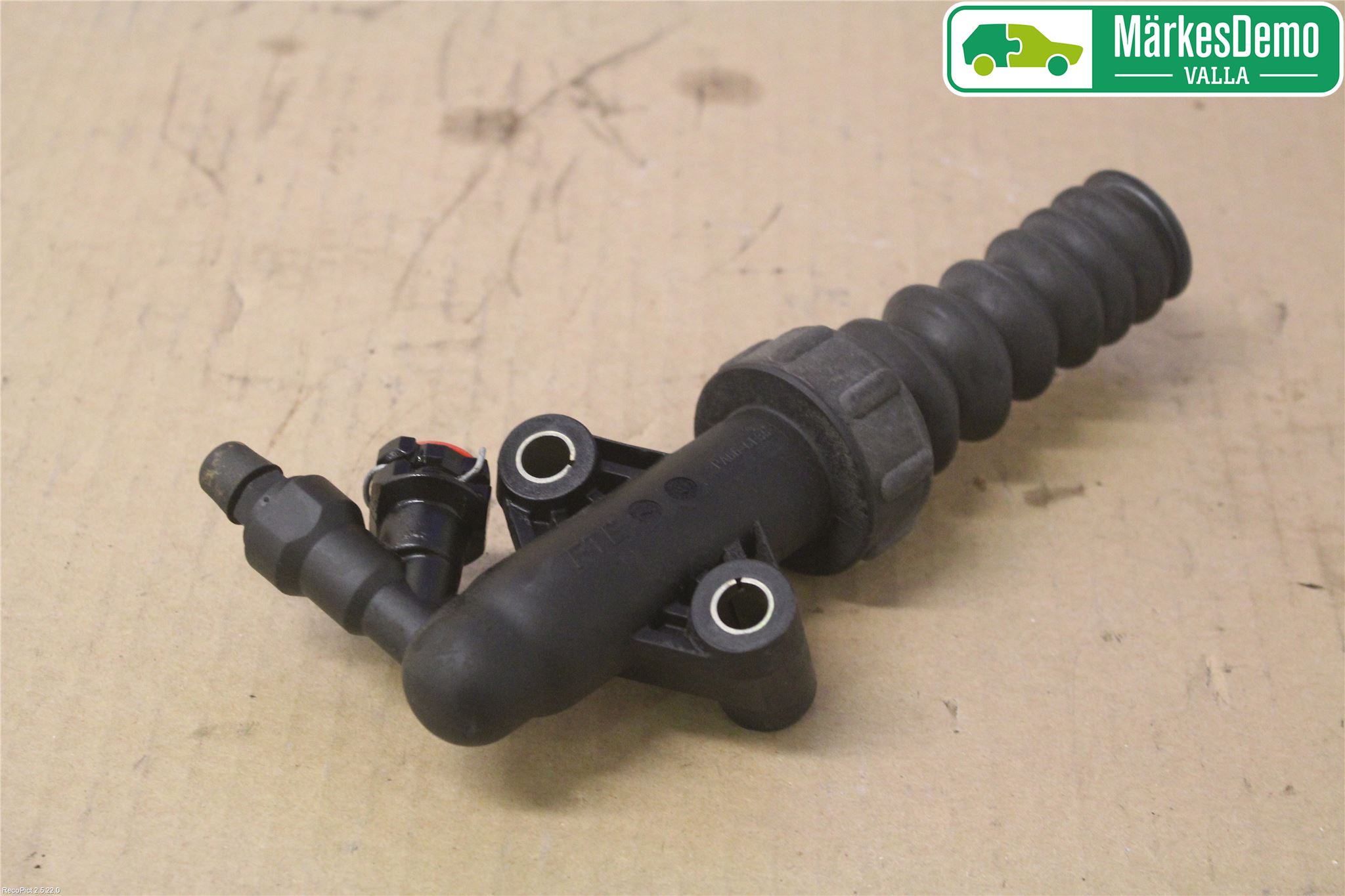 Peugeot 307     01-05 Kopplingscylinder Slav