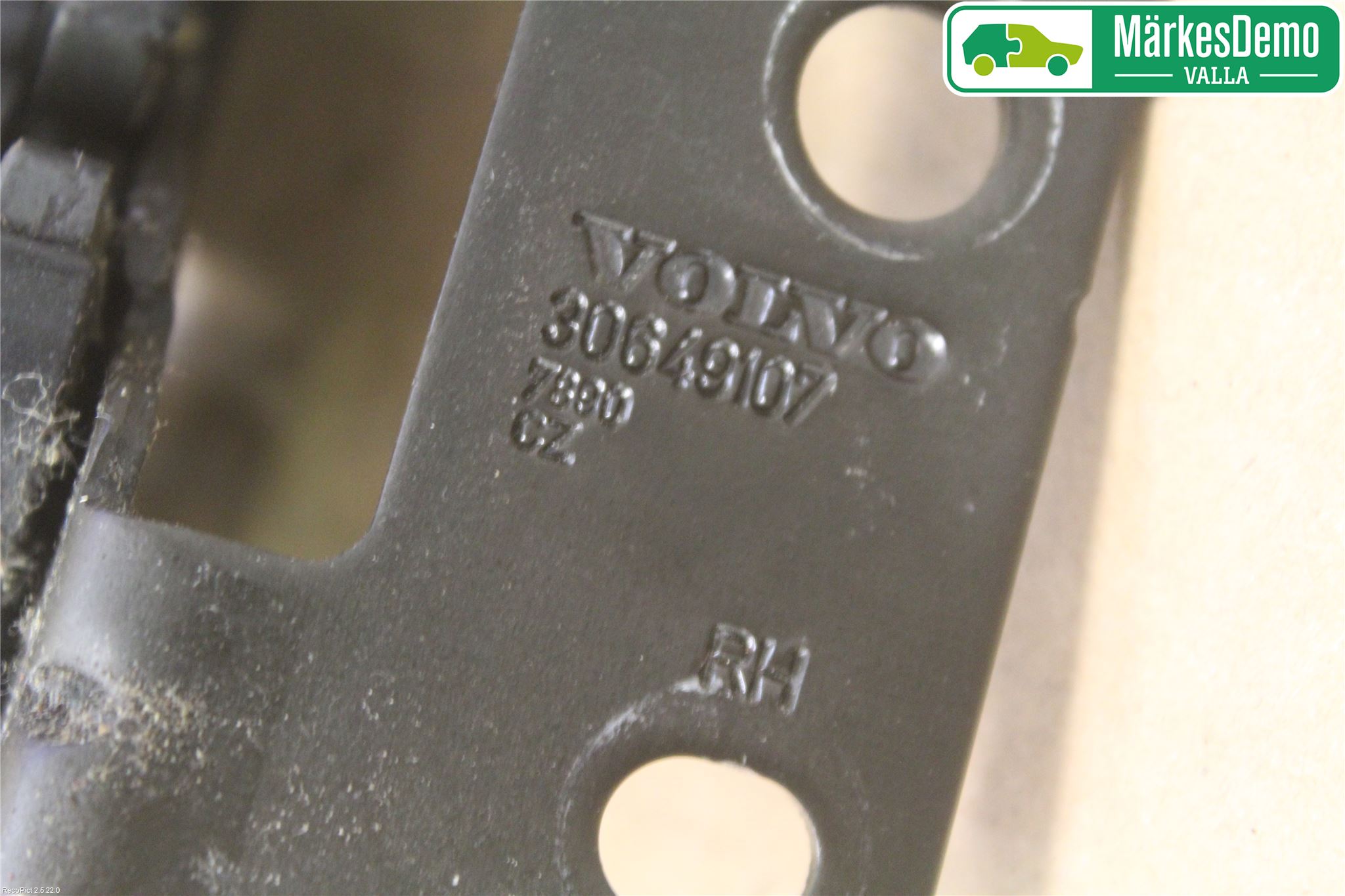 Volvo XC90 03-06 Låskista Baklucka